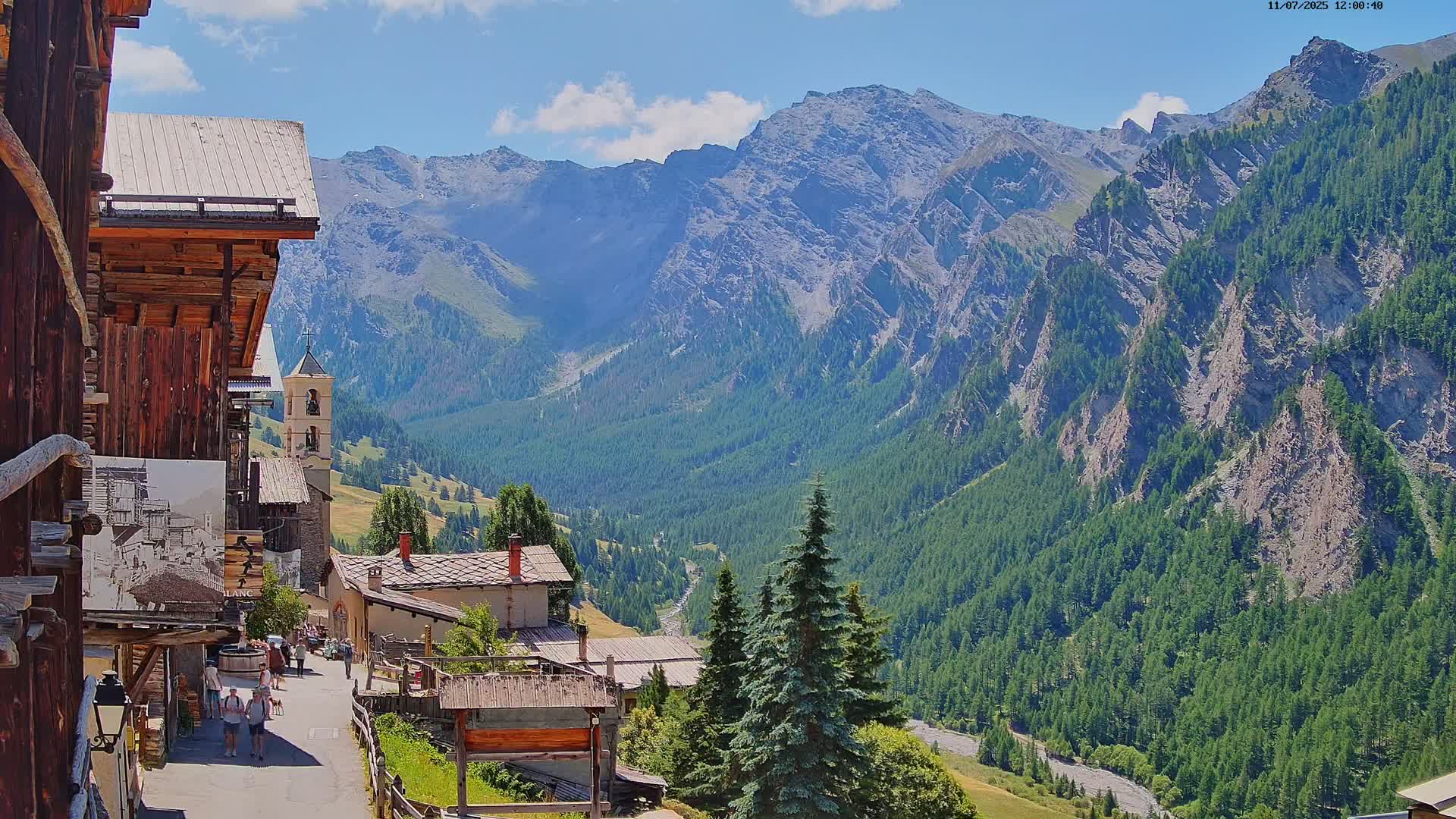 Saint-Véran Village Live Cam - Briancon, Hautes-Alpes, Provence-Alpes-Cote d’Azur, France