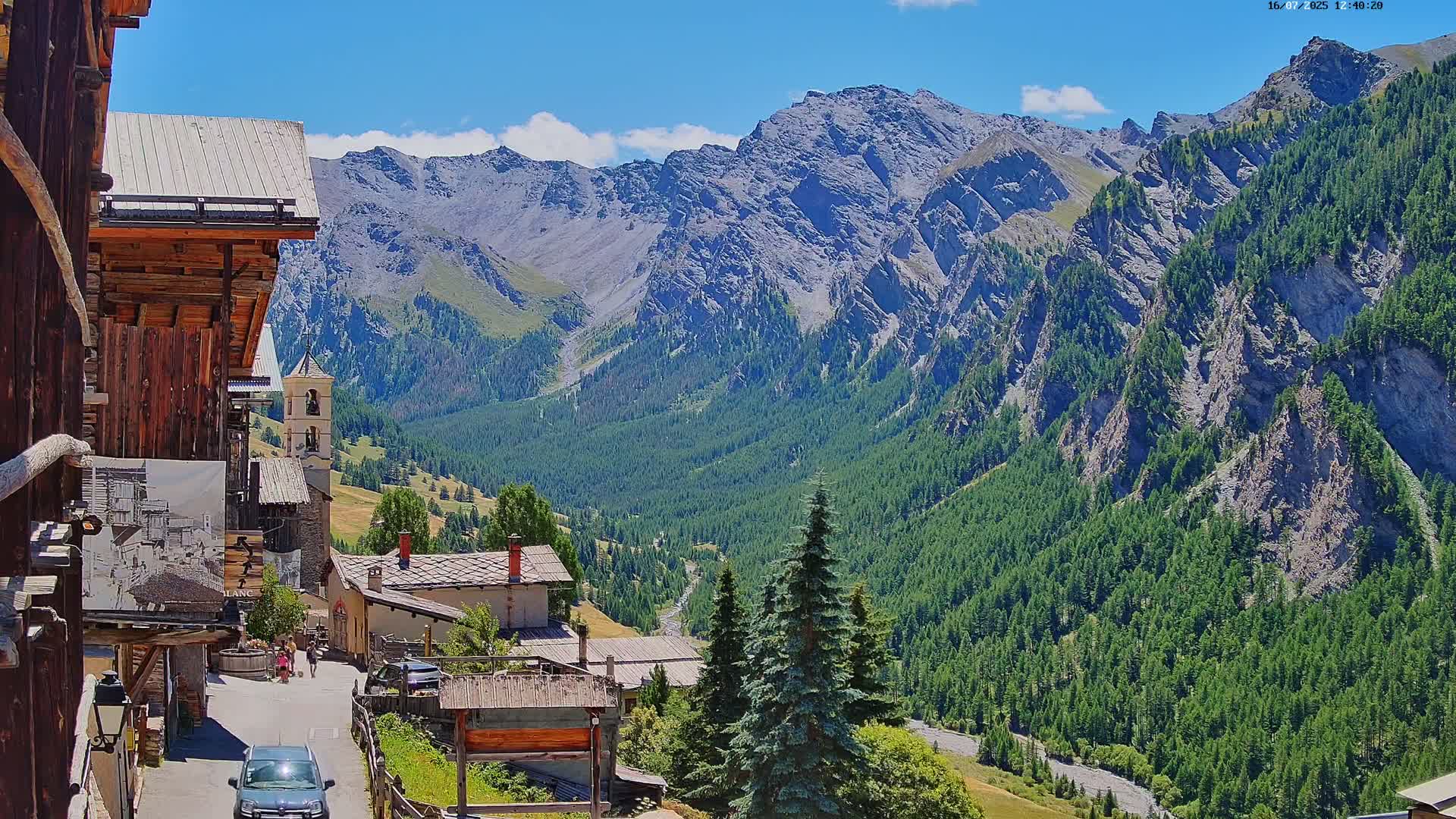 Saint-Véran Village Live Cam - Briancon, Hautes-Alpes, Provence-Alpes-Cote d’Azur, France