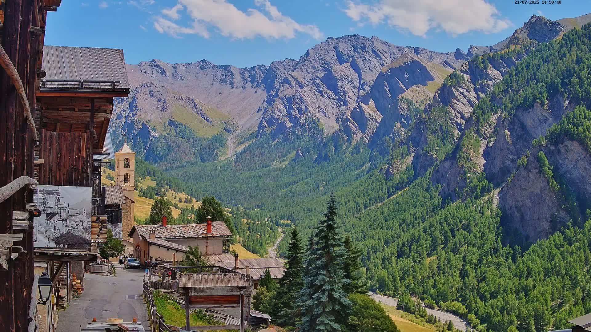 Saint-Véran Village Live Cam - Briancon, Hautes-Alpes, Provence-Alpes-Cote d’Azur, France