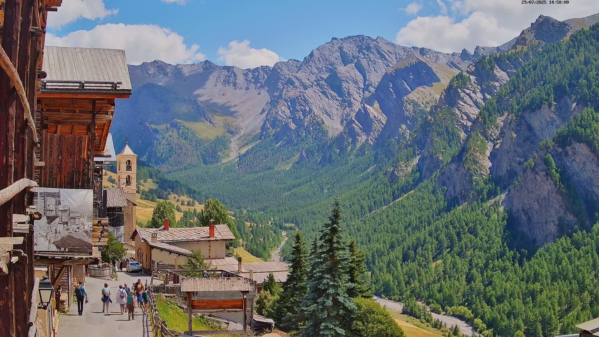 Saint-Véran Village Live Cam - Briancon, Hautes-Alpes, Provence-Alpes-Cote d’Azur, France