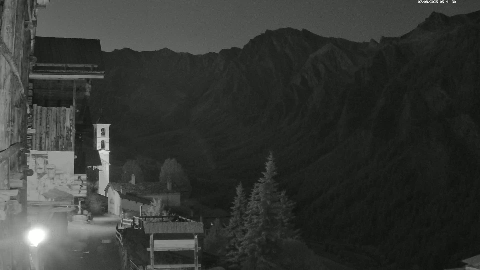 Saint-Véran Village Live Cam - Briancon, Hautes-Alpes, Provence-Alpes-Cote d’Azur, France