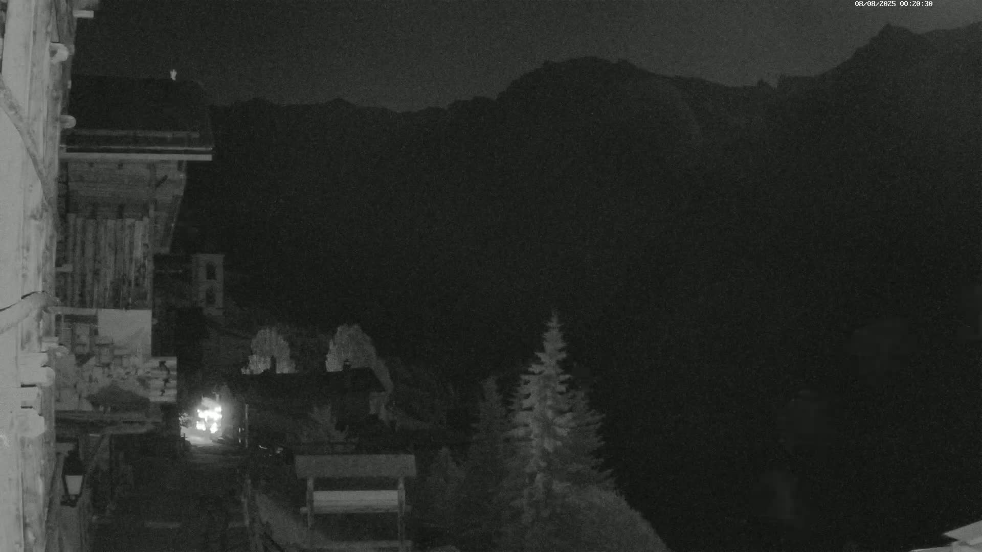 Saint-Véran Village Live Cam - Briancon, Hautes-Alpes, Provence-Alpes-Cote d’Azur, France