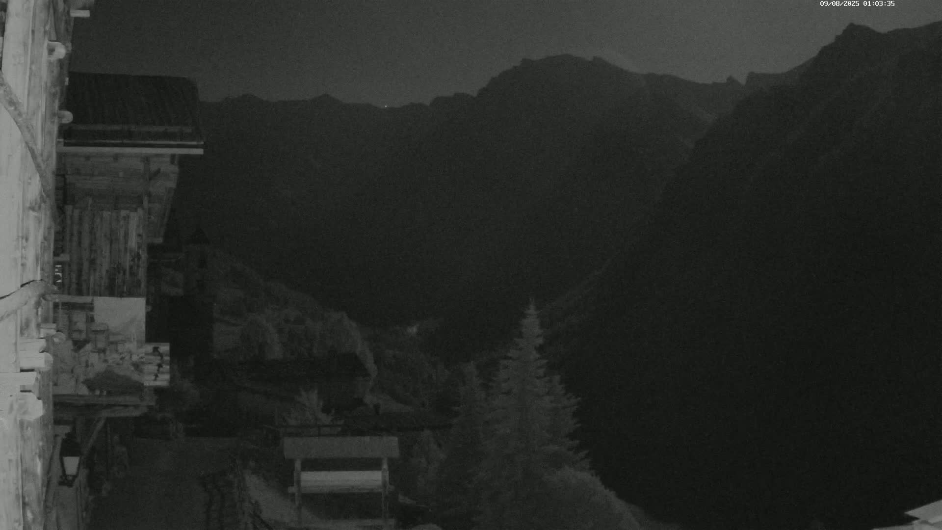 Saint-Véran Village Live Cam - Briancon, Hautes-Alpes, Provence-Alpes-Cote d’Azur, France