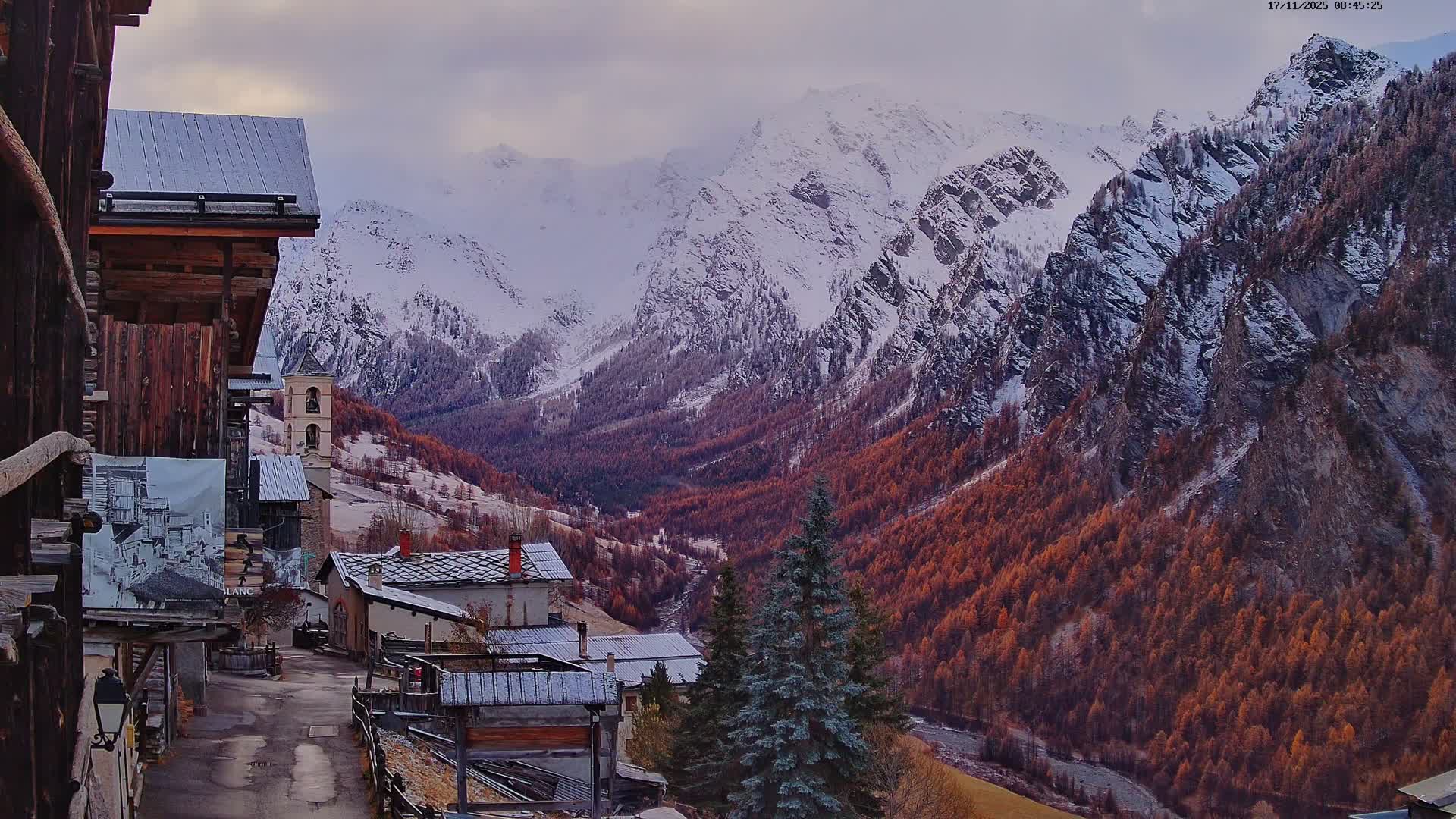 Saint-Véran Village Live Cam - Briancon, Hautes-Alpes, Provence-Alpes-Cote d’Azur, France