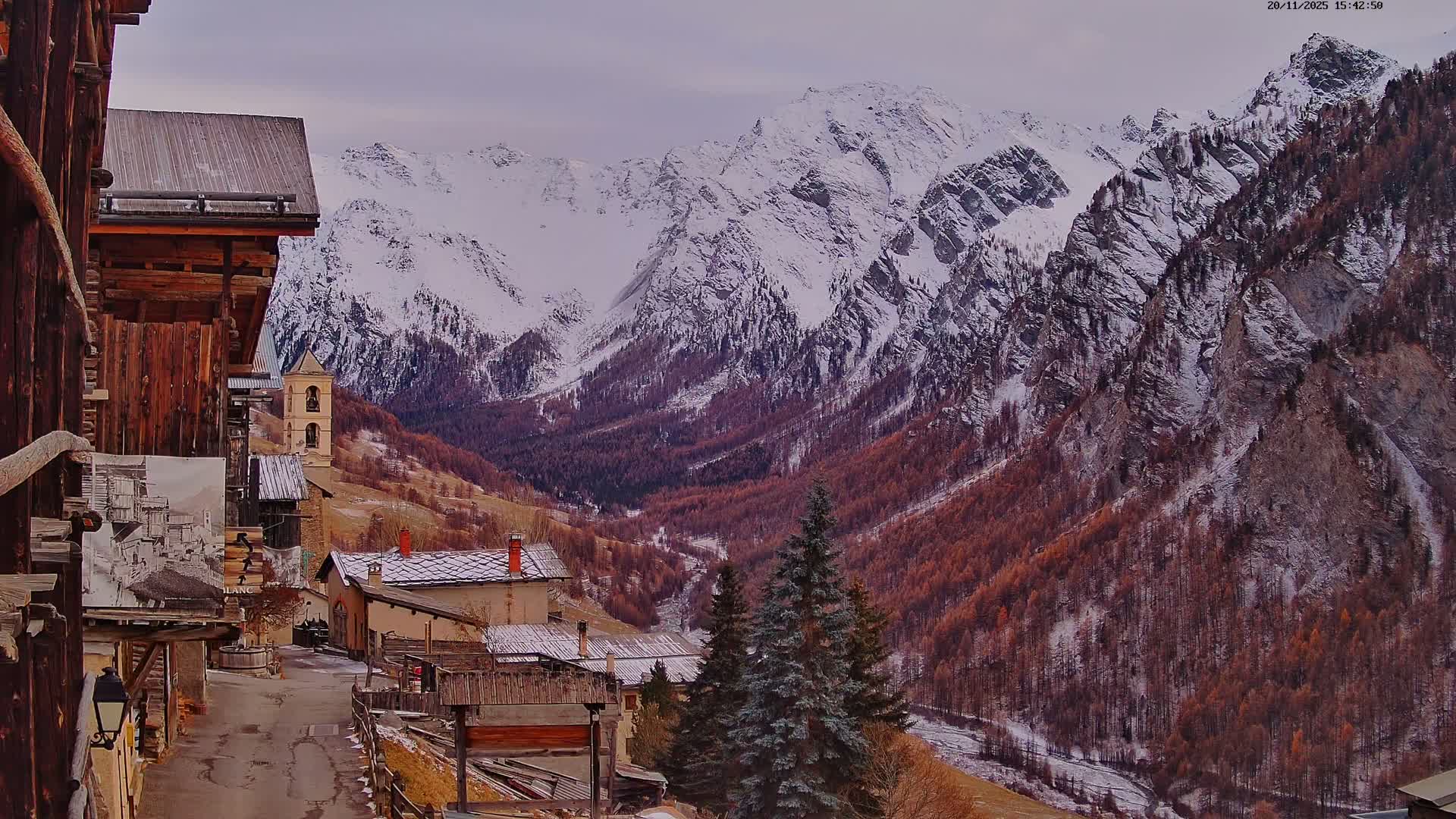 Saint-Véran Village Live Cam - Briancon, Hautes-Alpes, Provence-Alpes-Cote d’Azur, France