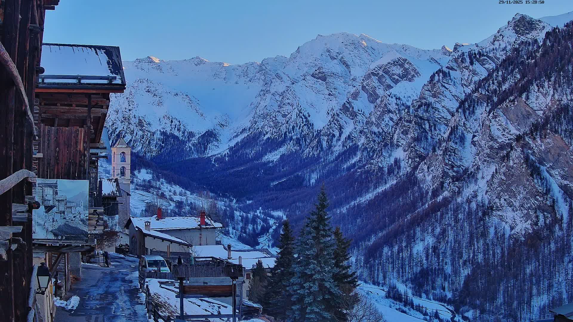 Saint-Véran Village Live Cam - Briancon, Hautes-Alpes, Provence-Alpes-Cote d’Azur, France