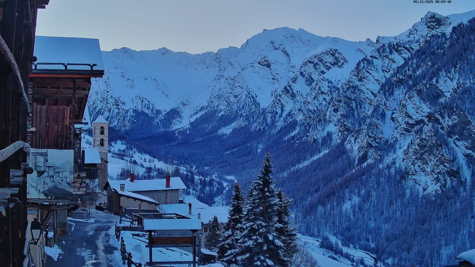 Saint-Véran Village Live Cam - Briancon, Hautes-Alpes, Provence-Alpes-Cote d’Azur, France