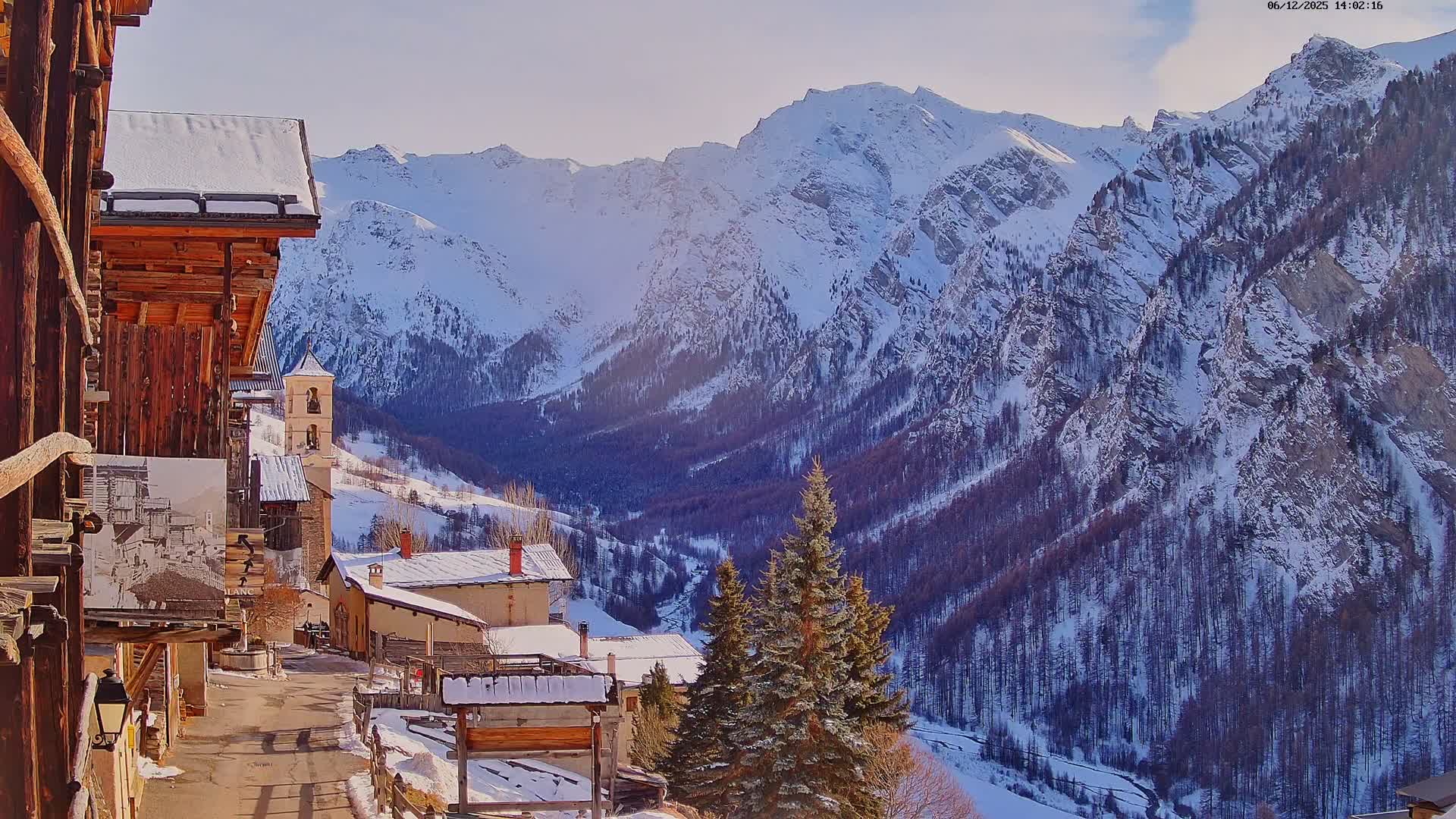 Saint-Véran Village Live Cam - Briancon, Hautes-Alpes, Provence-Alpes-Cote d’Azur, France