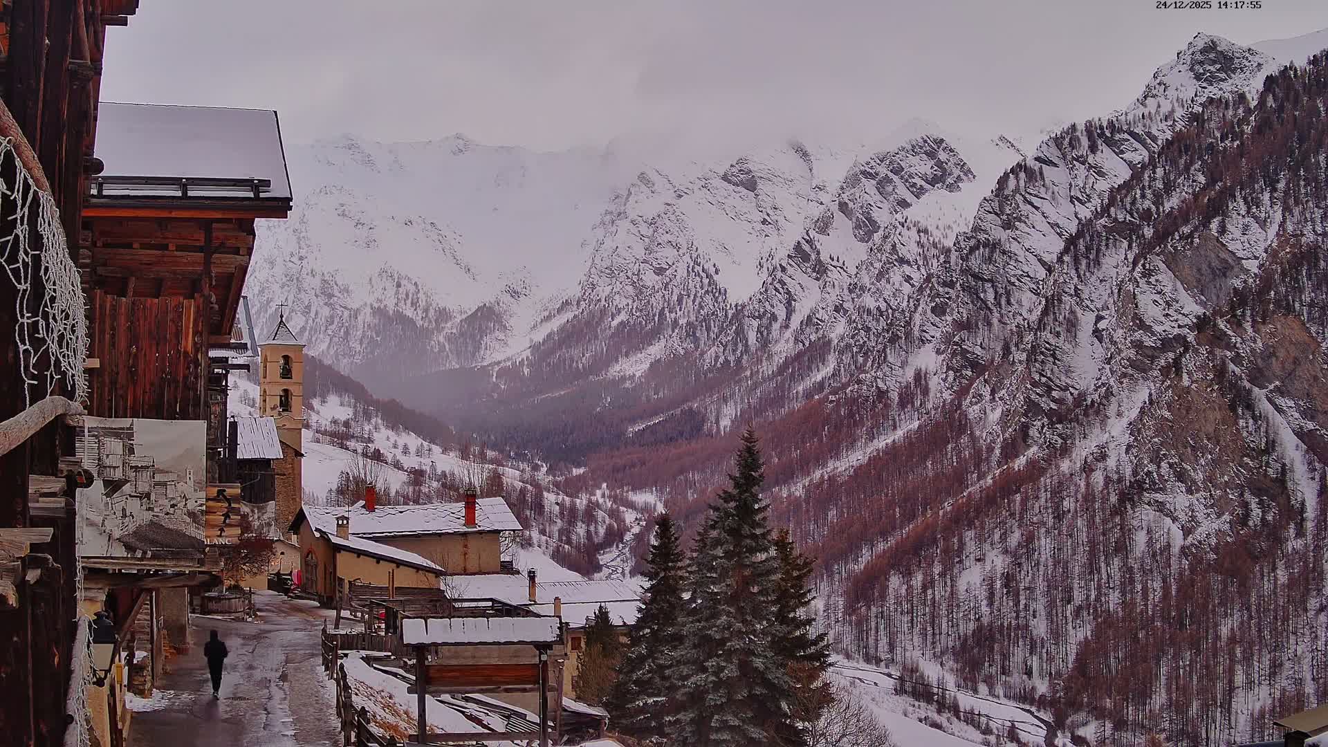 Saint-Véran Village Live Cam - Briancon, Hautes-Alpes, Provence-Alpes-Cote d’Azur, France