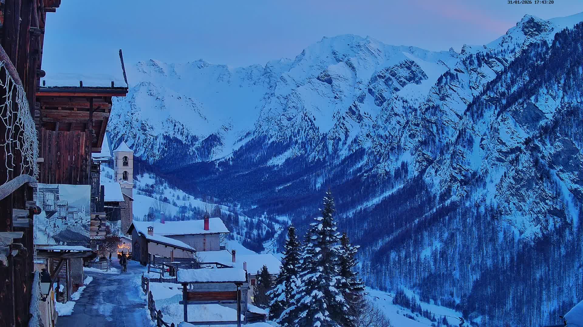Saint-Véran Village Live Cam - Briancon, Hautes-Alpes, Provence-Alpes-Cote d’Azur, France