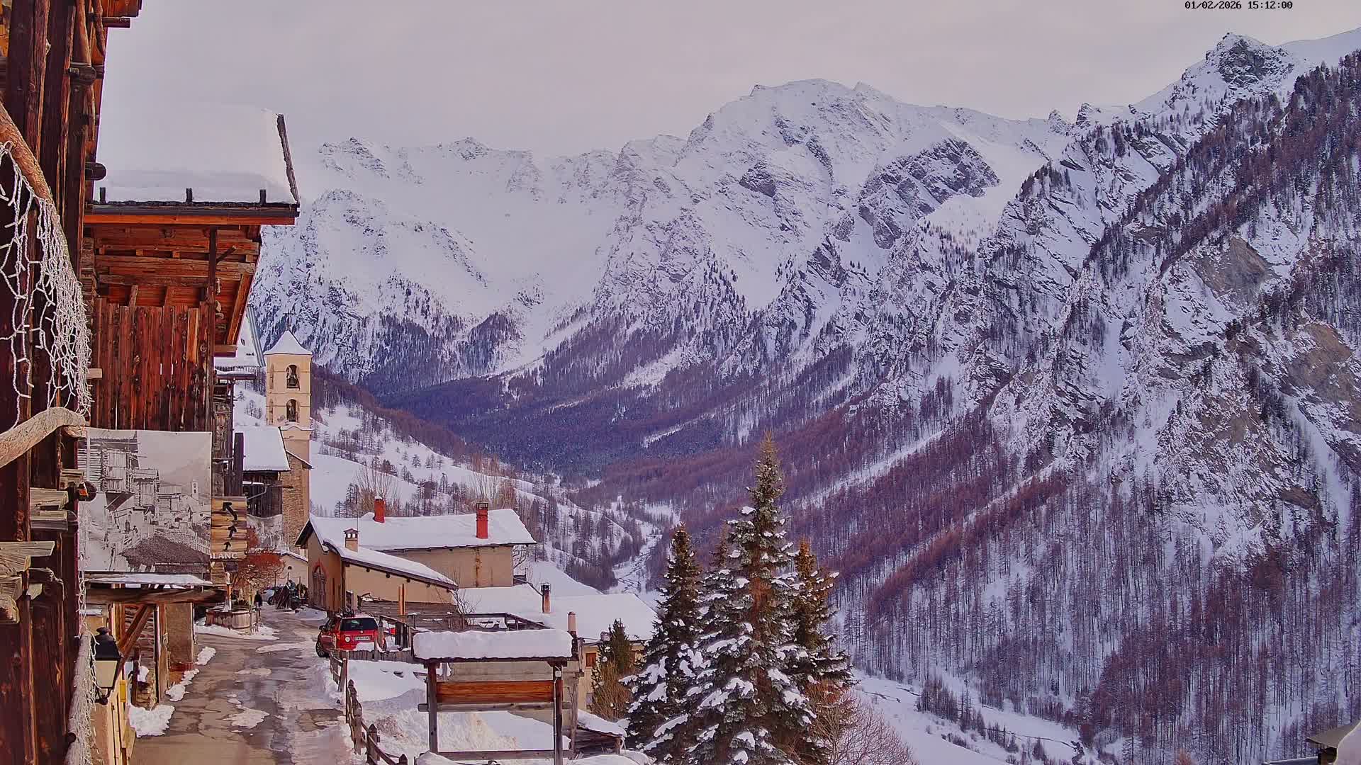 Saint-Véran Village Live Cam - Briancon, Hautes-Alpes, Provence-Alpes-Cote d’Azur, France