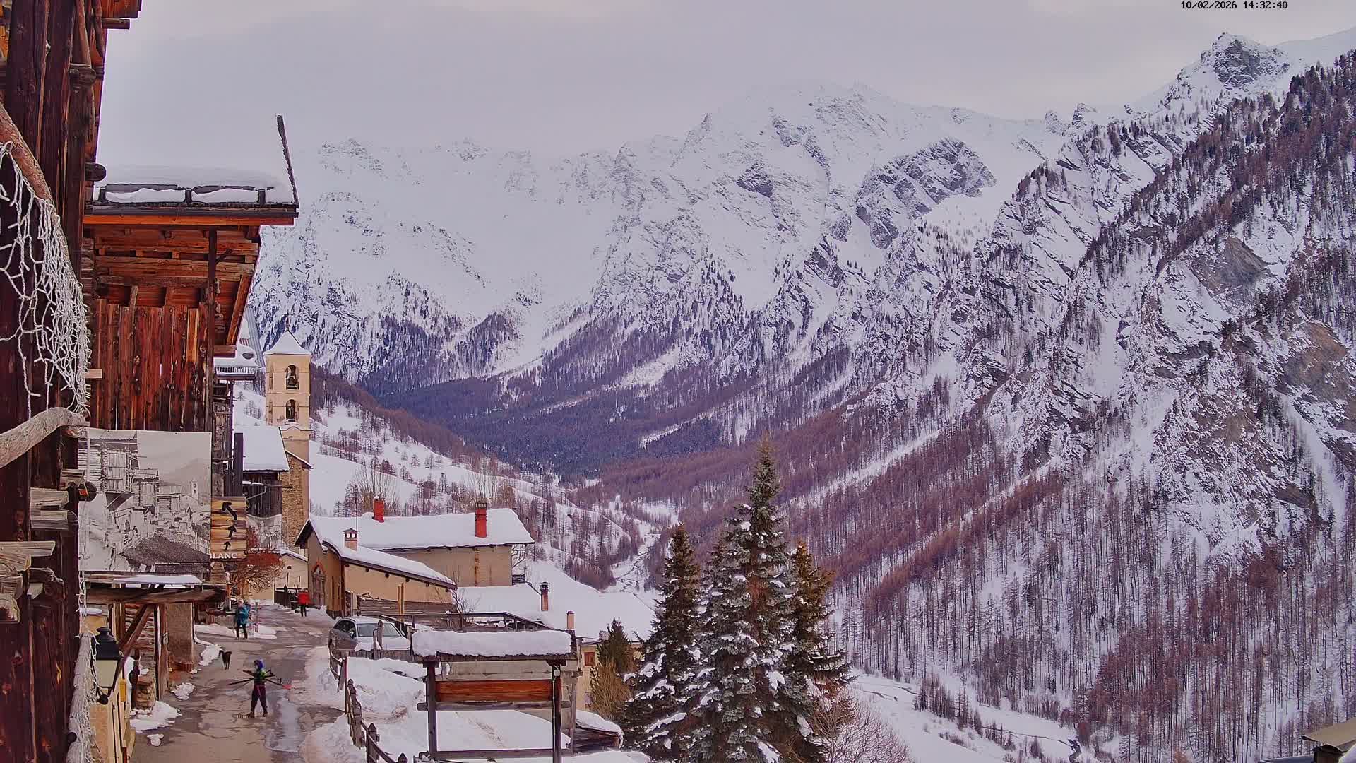 Saint-Véran Village Live Cam - Briancon, Hautes-Alpes, Provence-Alpes-Cote d’Azur, France