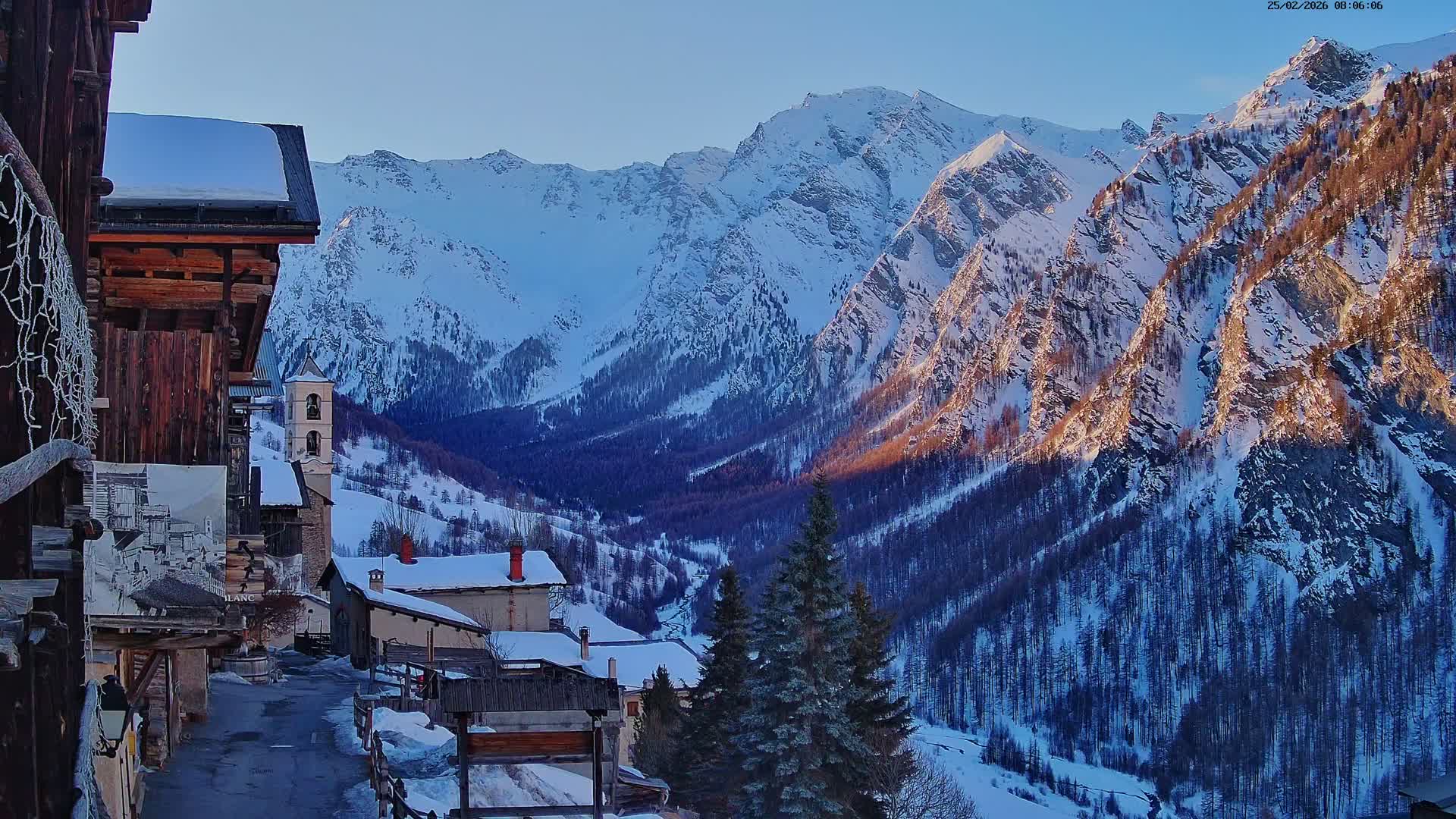 Saint-Véran Village Live Cam - Briancon, Hautes-Alpes, Provence-Alpes-Cote d’Azur, France
