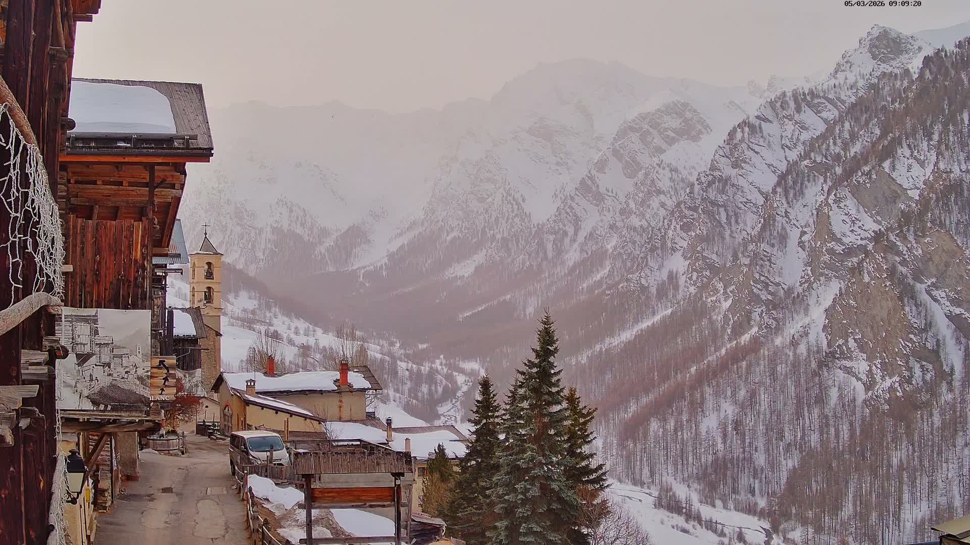 Saint-Véran Village Live Cam - Briancon, Hautes-Alpes, Provence-Alpes-Cote d’Azur, France