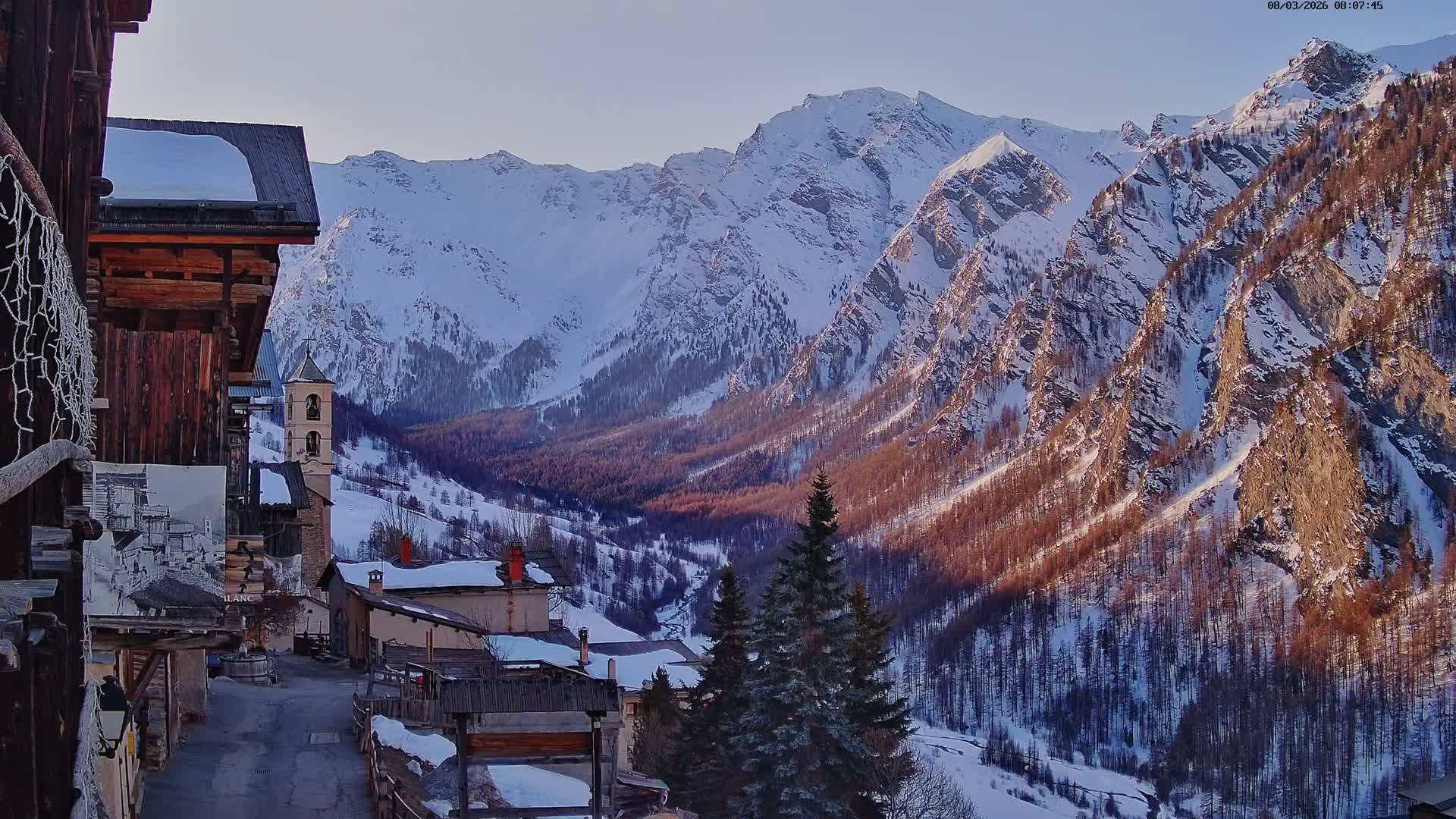 Saint-Véran Village Live Cam - Briancon, Hautes-Alpes, Provence-Alpes-Cote d’Azur, France