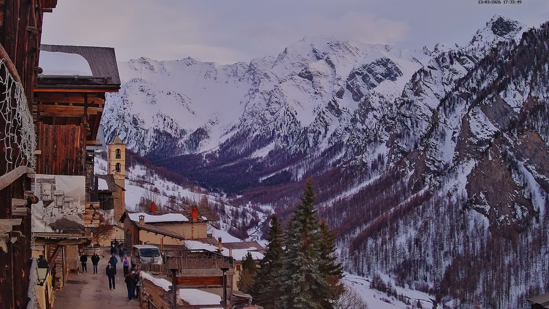 Saint-Véran Village Live Cam - Briancon, Hautes-Alpes, Provence-Alpes-Cote d’Azur, France