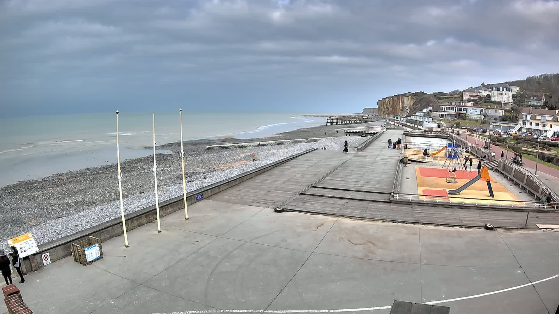 Plage de Veules-les-Roses Beach Live Cam - Dieppe, Seine-Maritime, Normandie, France