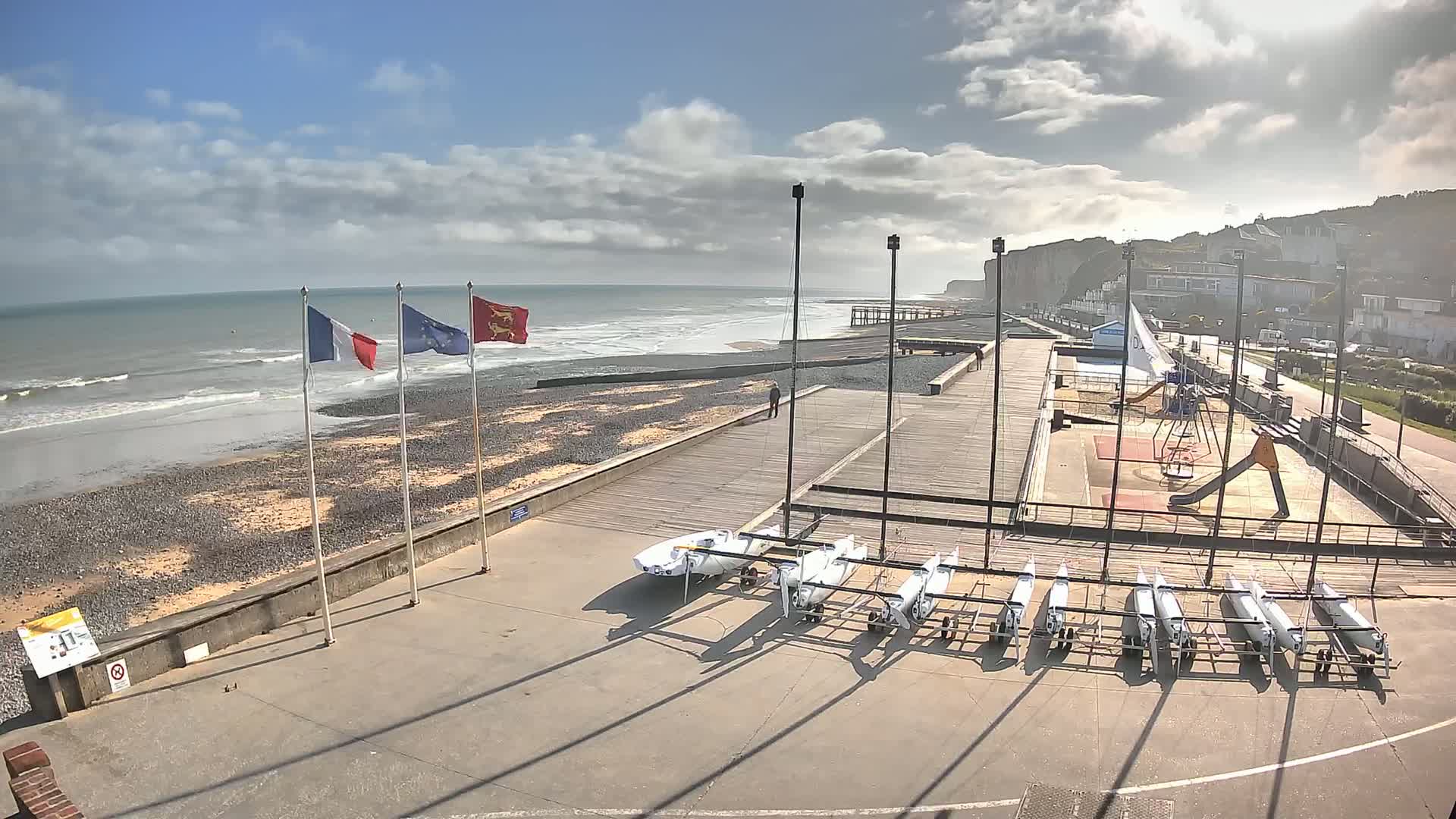 Plage de Veules-les-Roses Beach Live Cam - Dieppe, Seine-Maritime, Normandie, France
