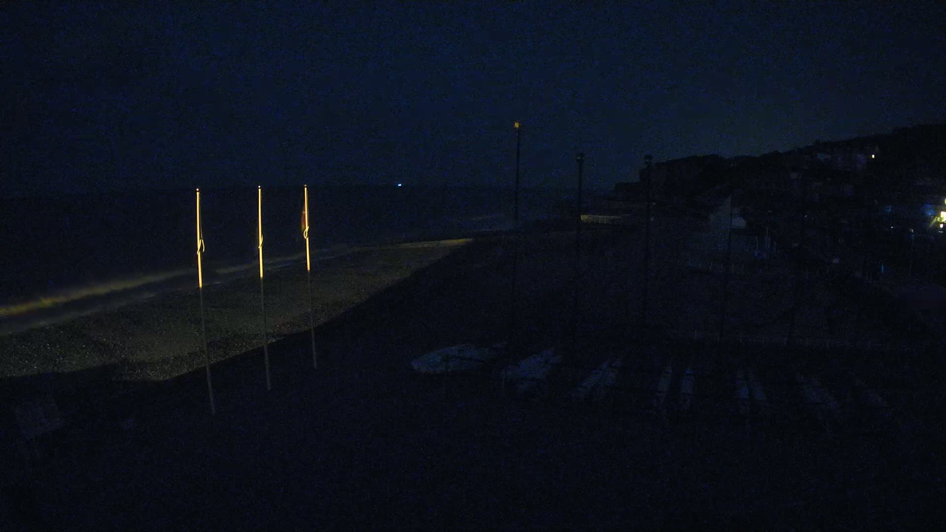 Plage de Veules-les-Roses Beach Live Cam - Dieppe, Seine-Maritime, Normandie, France
