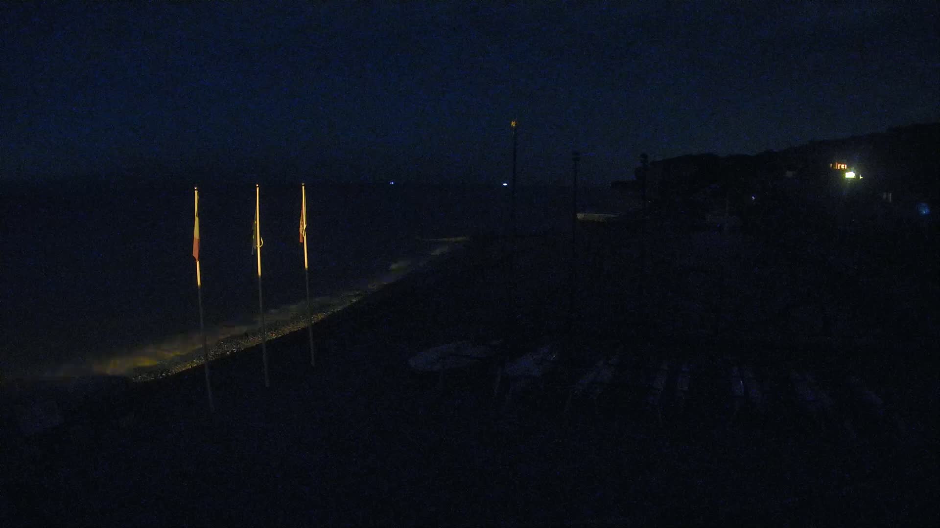 Plage de Veules-les-Roses Beach Live Cam - Dieppe, Seine-Maritime, Normandie, France