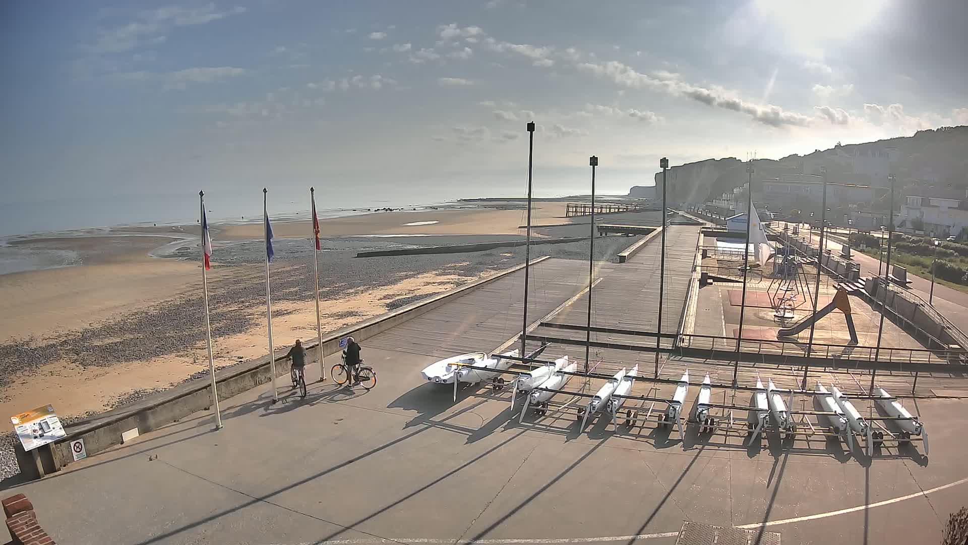Plage de Veules-les-Roses Beach Live Cam - Dieppe, Seine-Maritime, Normandie, France