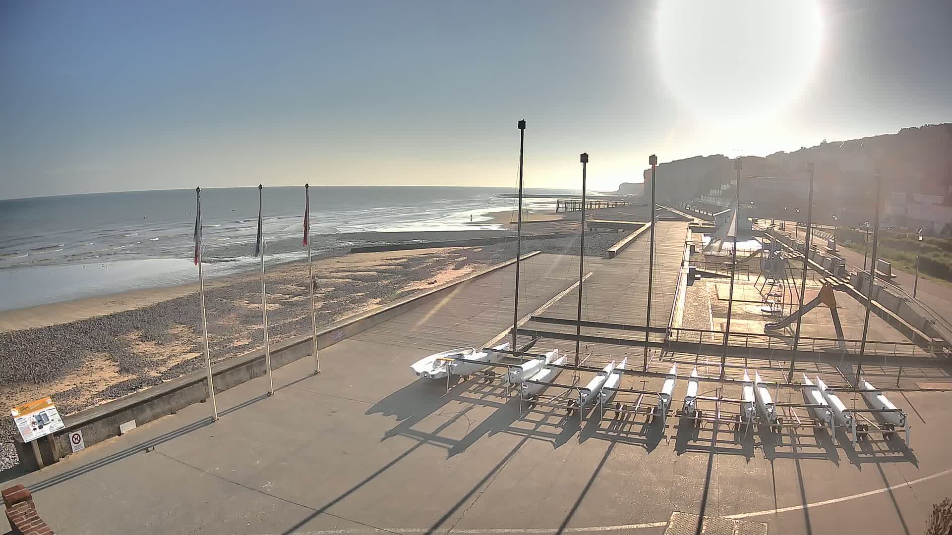 Plage de Veules-les-Roses Beach Live Cam - Dieppe, Seine-Maritime, Normandie, France