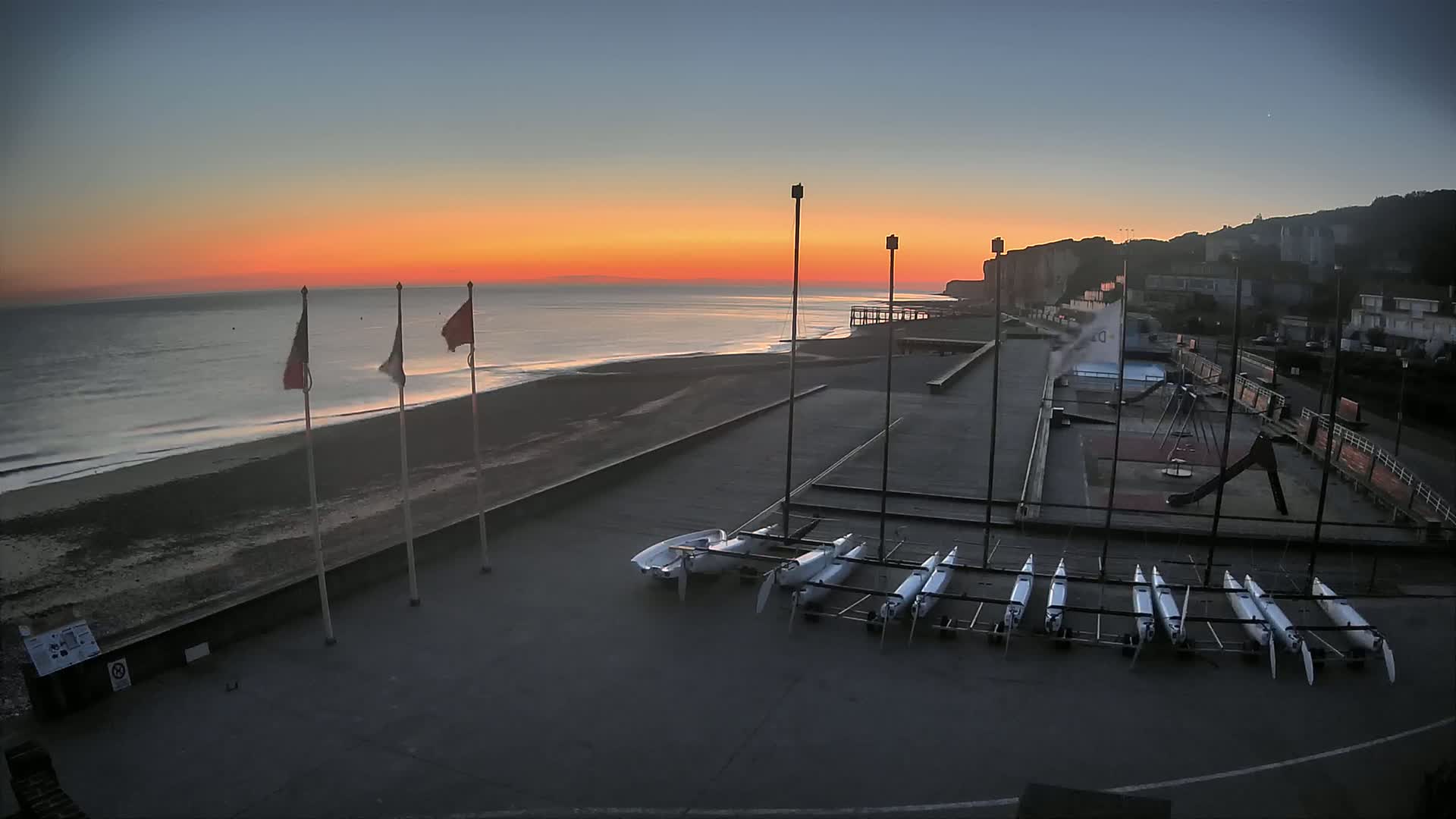 Plage de Veules-les-Roses Beach Live Cam - Dieppe, Seine-Maritime, Normandie, France