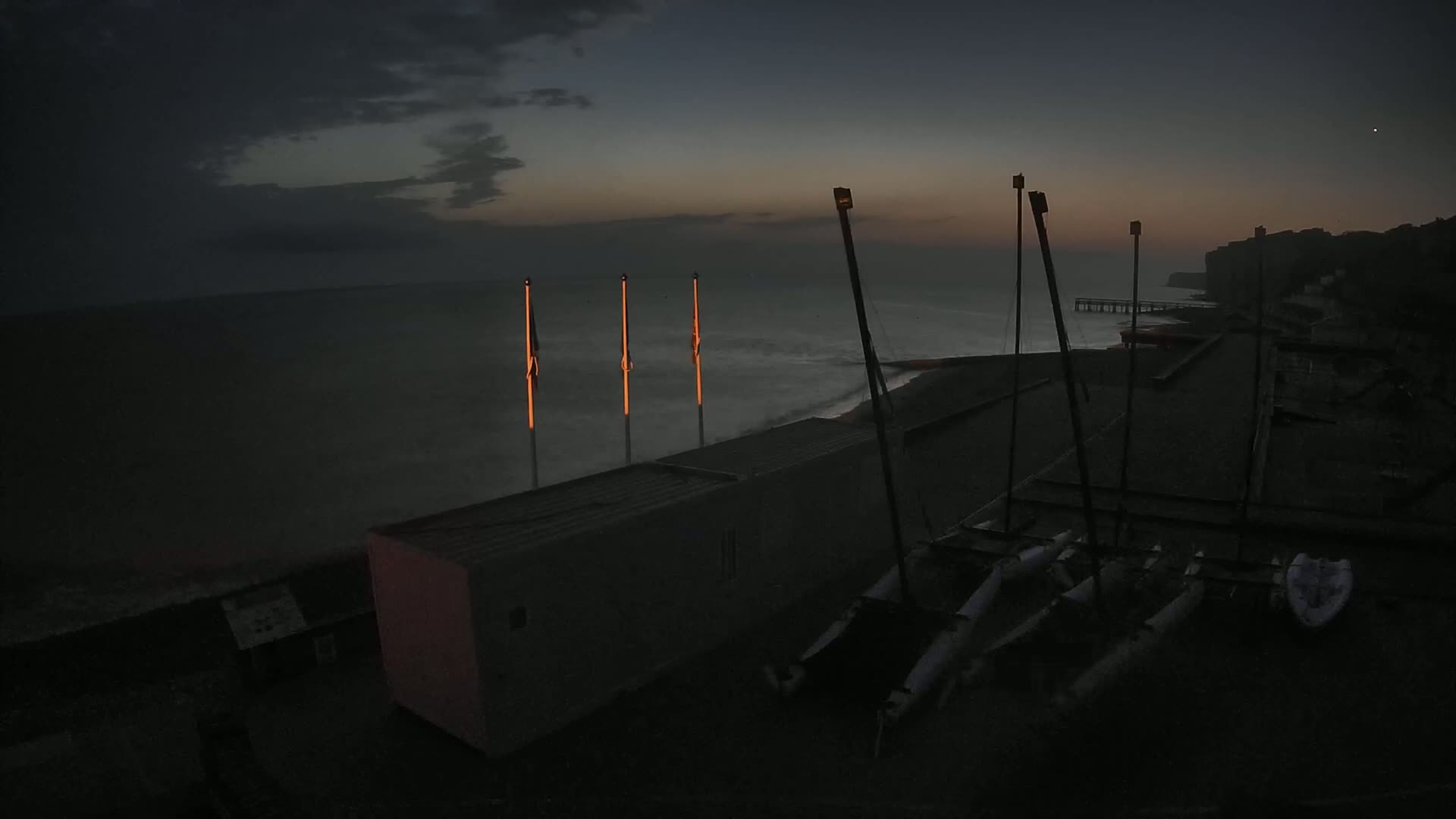 Plage de Veules-les-Roses Beach Live Cam - Dieppe, Seine-Maritime, Normandie, France