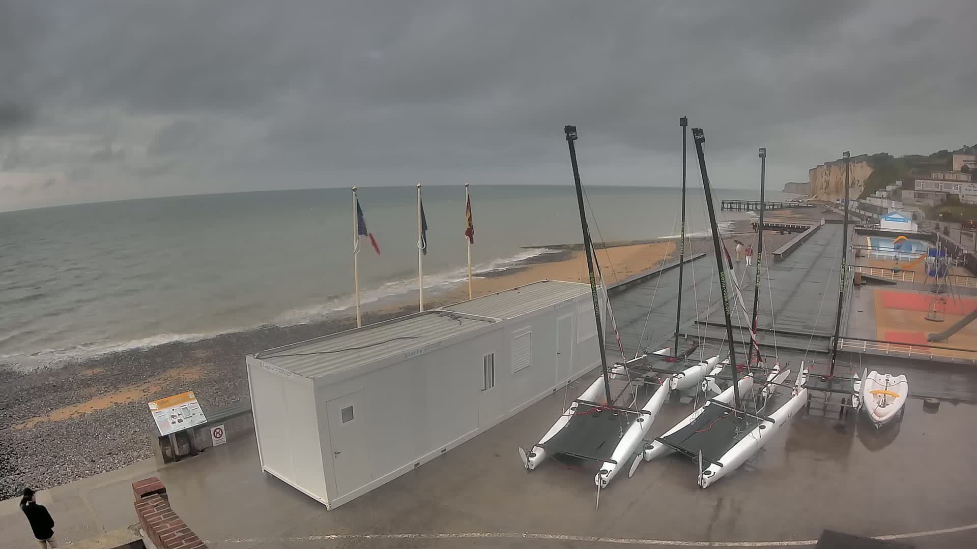 Plage de Veules-les-Roses Beach Live Cam - Dieppe, Seine-Maritime, Normandie, France