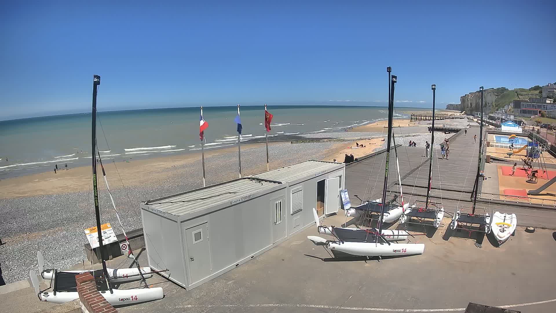Plage de Veules-les-Roses Beach Live Cam - Dieppe, Seine-Maritime, Normandie, France