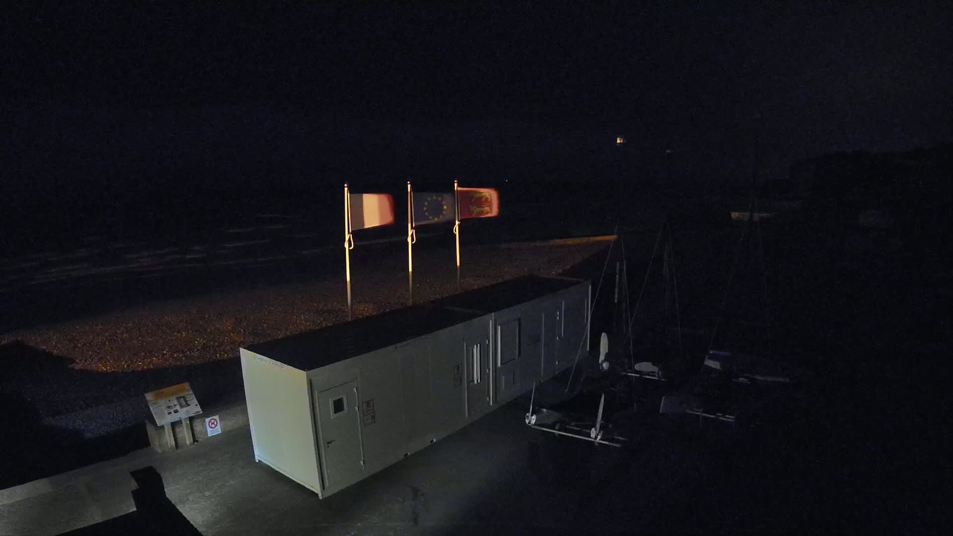 Plage de Veules-les-Roses Beach Live Cam - Dieppe, Seine-Maritime, Normandie, France