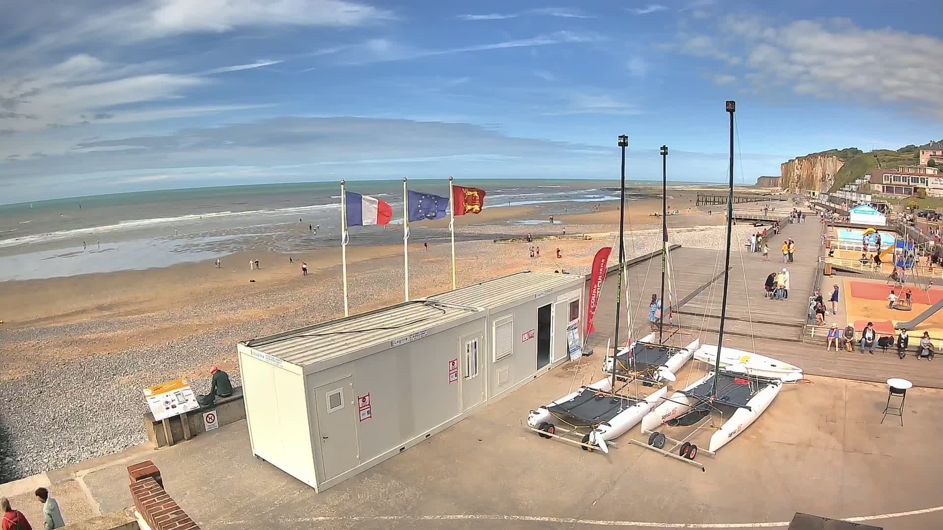 Plage de Veules-les-Roses Beach Live Cam - Dieppe, Seine-Maritime, Normandie, France