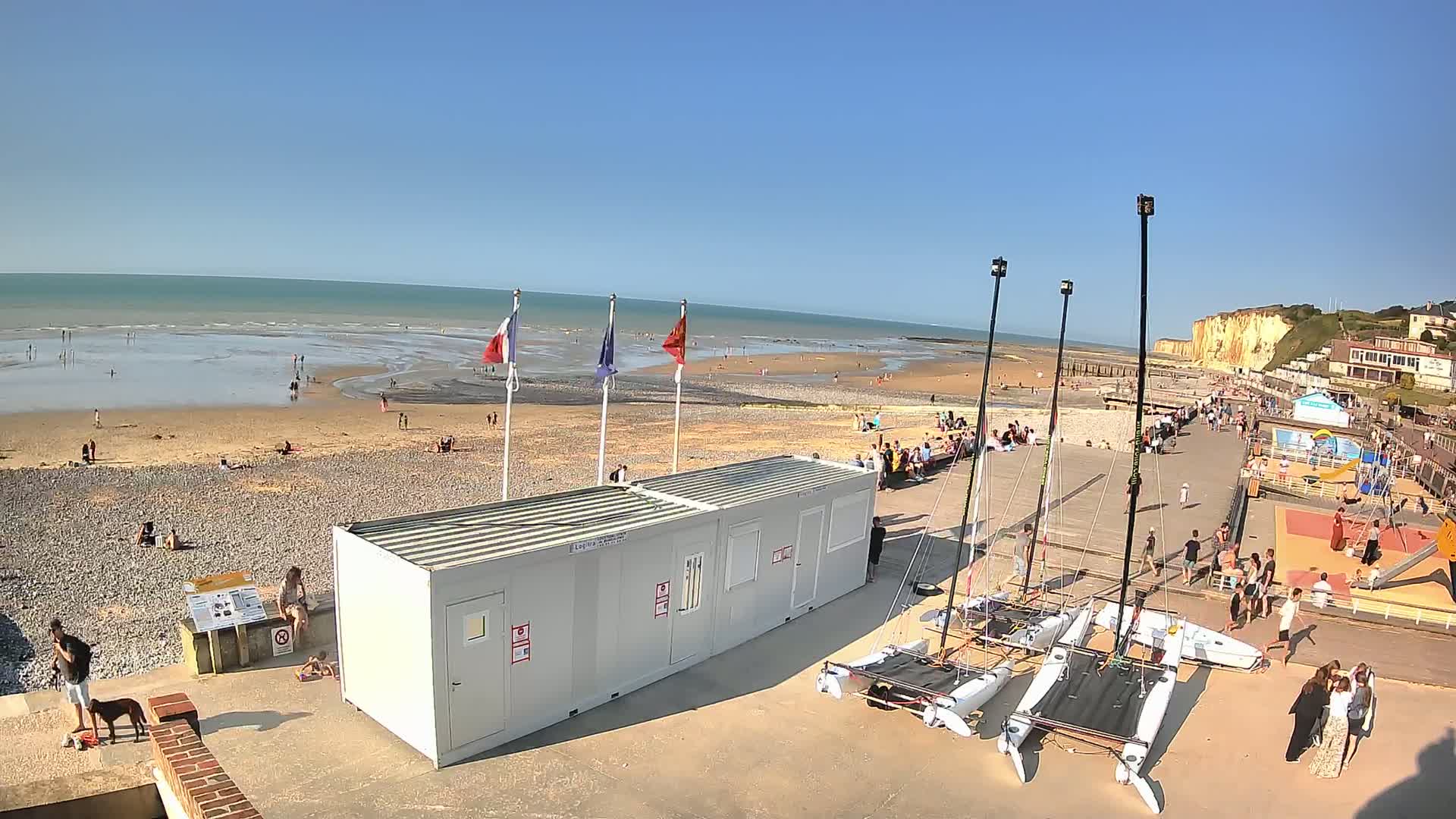 Plage de Veules-les-Roses Beach Live Cam - Dieppe, Seine-Maritime, Normandie, France