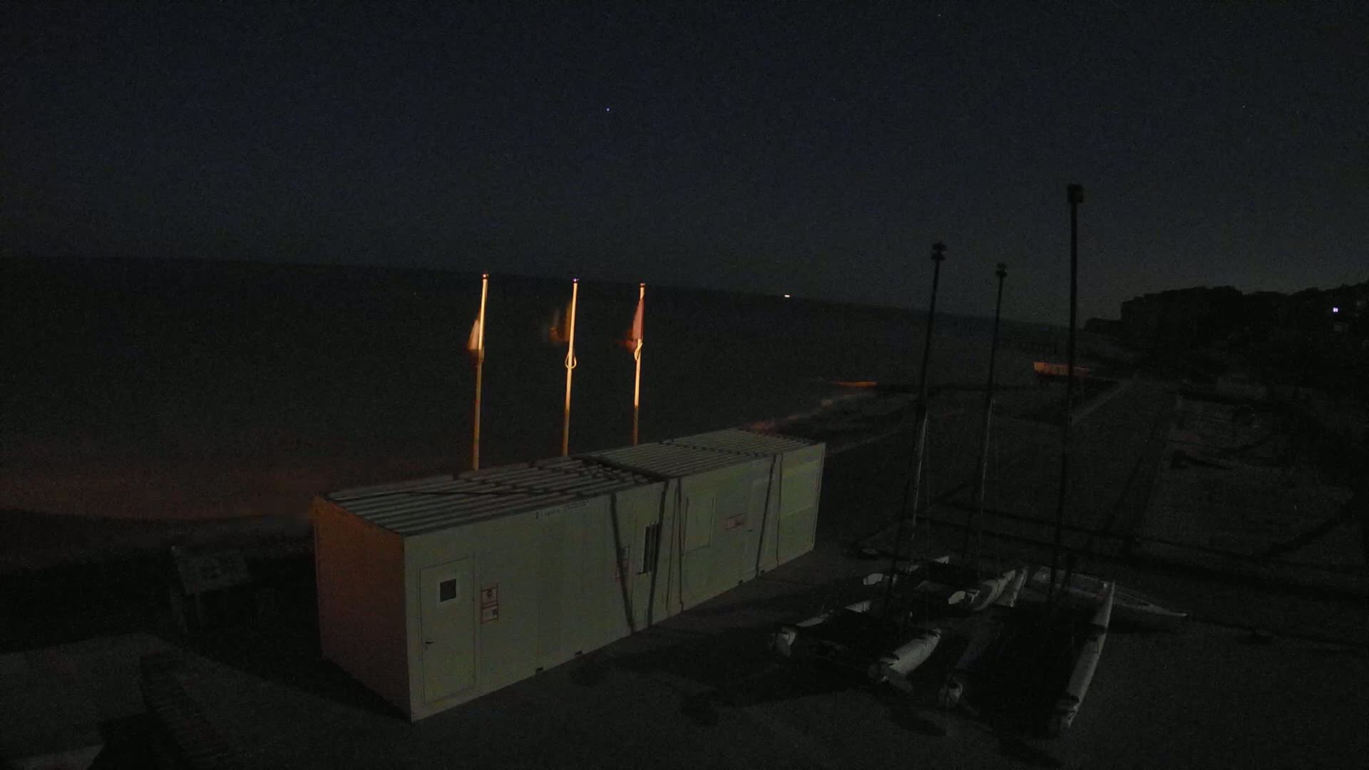 Plage de Veules-les-Roses Beach Live Cam - Dieppe, Seine-Maritime, Normandie, France