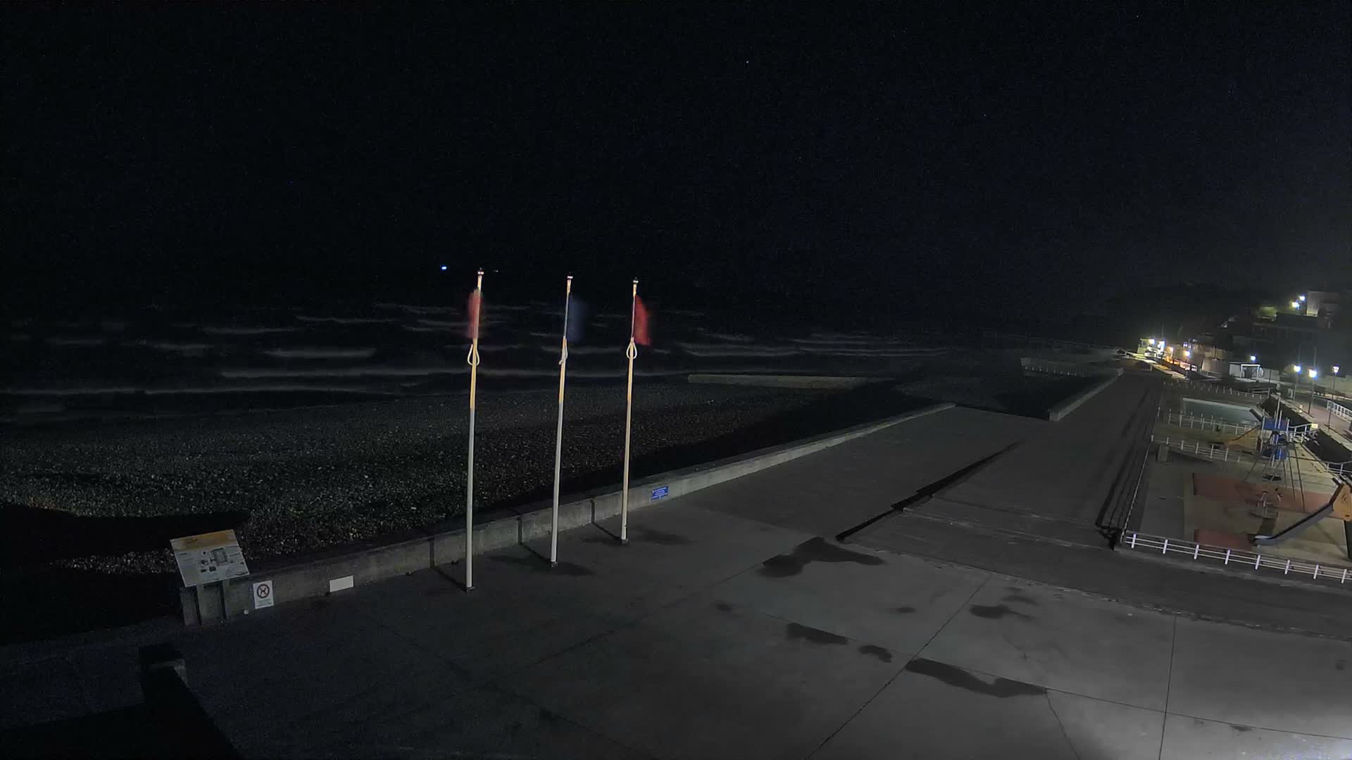 Plage de Veules-les-Roses Beach Live Cam - Dieppe, Seine-Maritime, Normandie, France