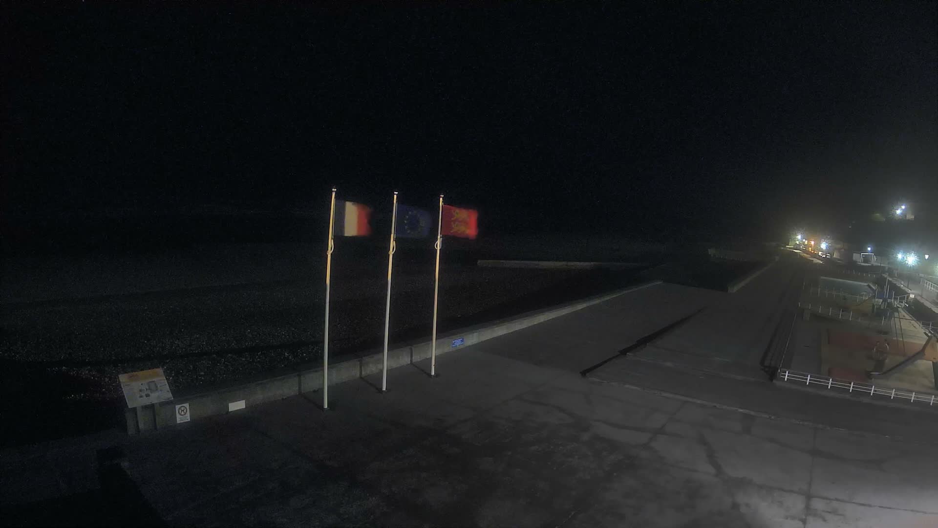 Plage de Veules-les-Roses Beach Live Cam - Dieppe, Seine-Maritime, Normandie, France