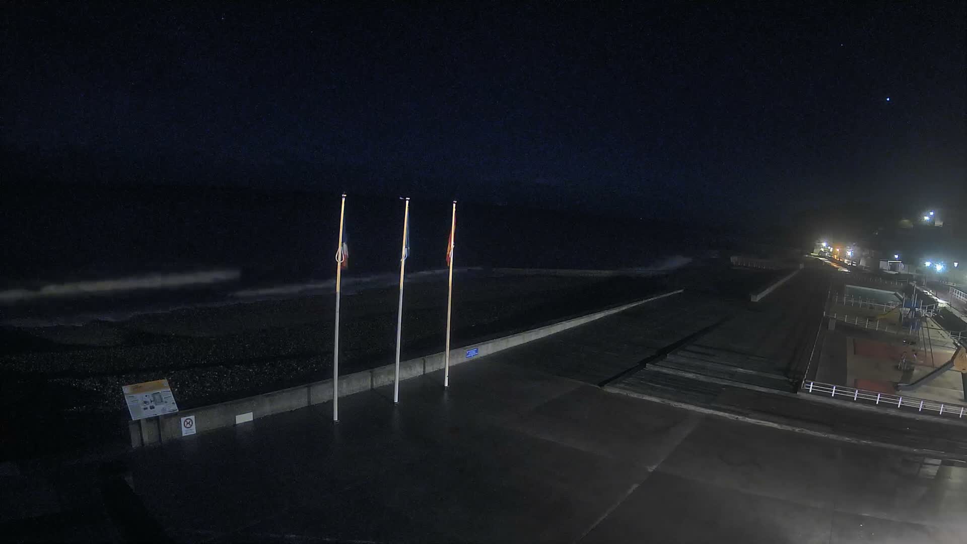 Plage de Veules-les-Roses Beach Live Cam - Dieppe, Seine-Maritime, Normandie, France