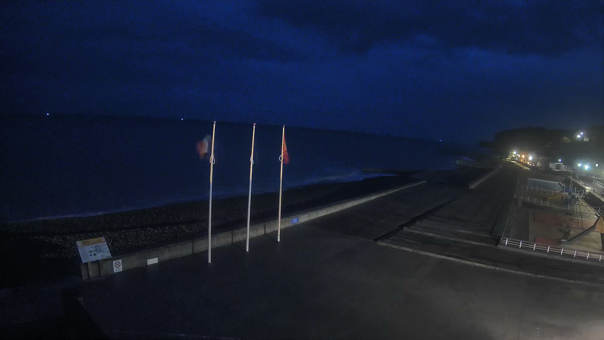 Plage de Veules-les-Roses Beach Live Cam - Dieppe, Seine-Maritime, Normandie, France