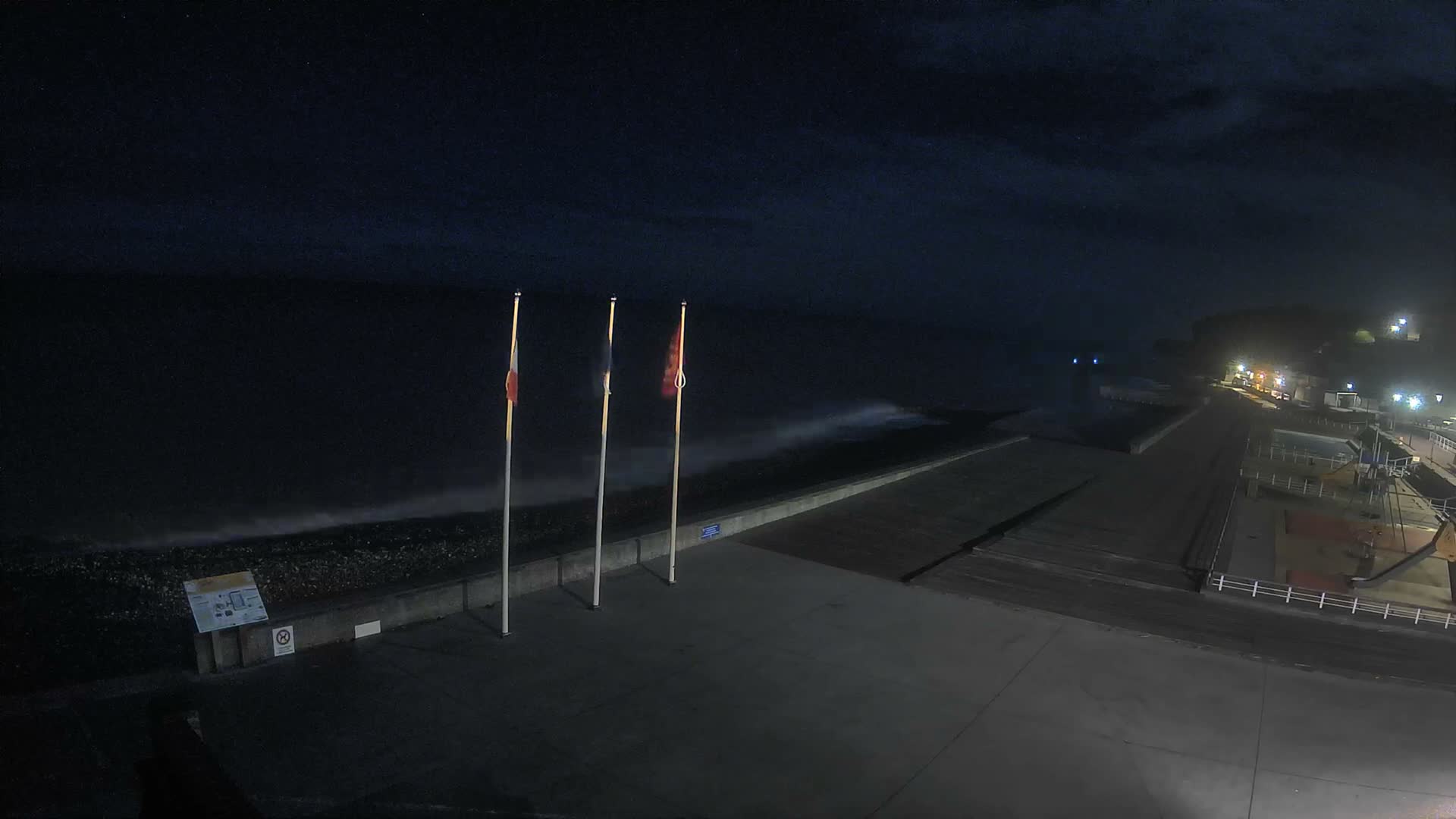 Plage de Veules-les-Roses Beach Live Cam - Dieppe, Seine-Maritime, Normandie, France