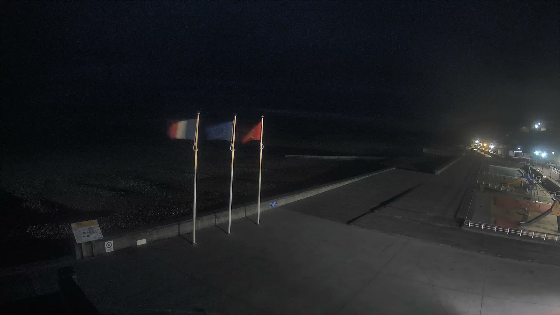 Plage de Veules-les-Roses Beach Live Cam - Dieppe, Seine-Maritime, Normandie, France