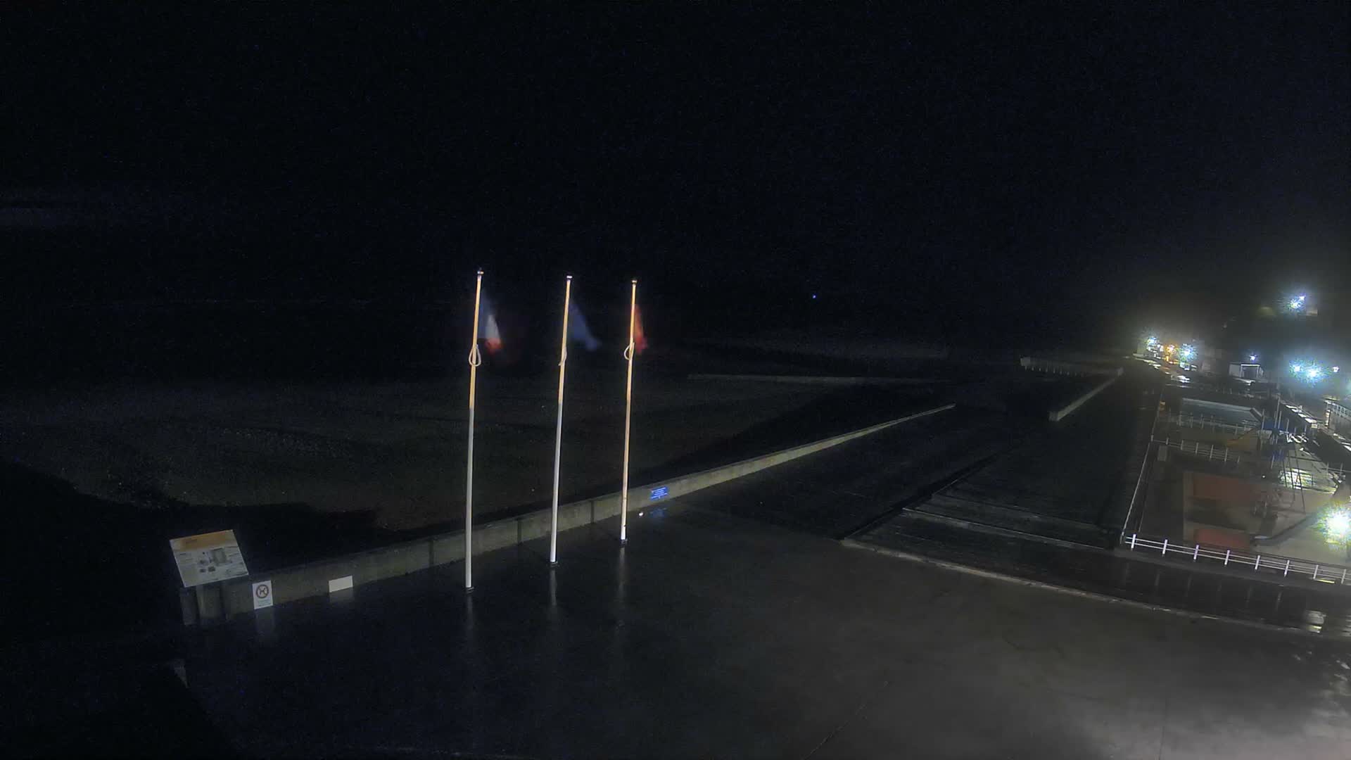 Plage de Veules-les-Roses Beach Live Cam - Dieppe, Seine-Maritime, Normandie, France