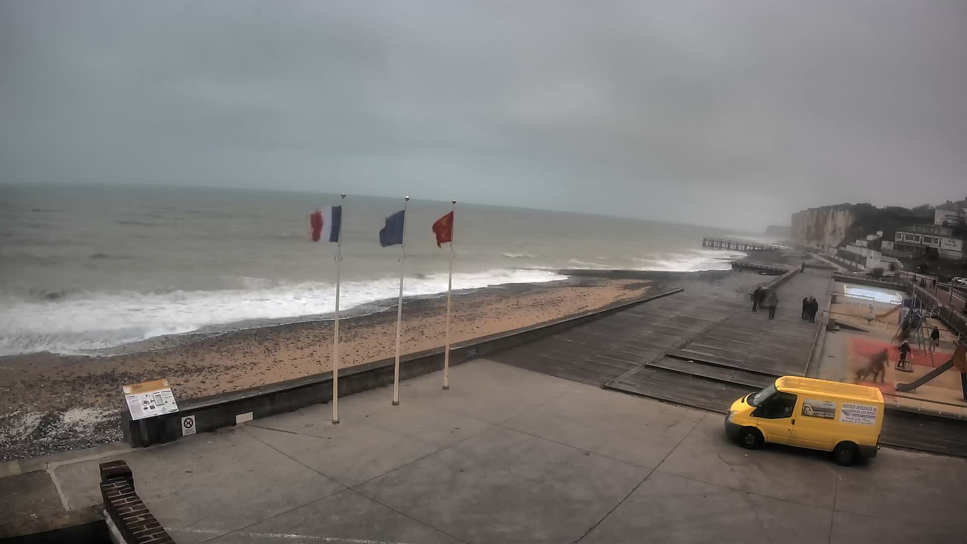 Plage de Veules-les-Roses Beach Live Cam - Dieppe, Seine-Maritime, Normandie, France