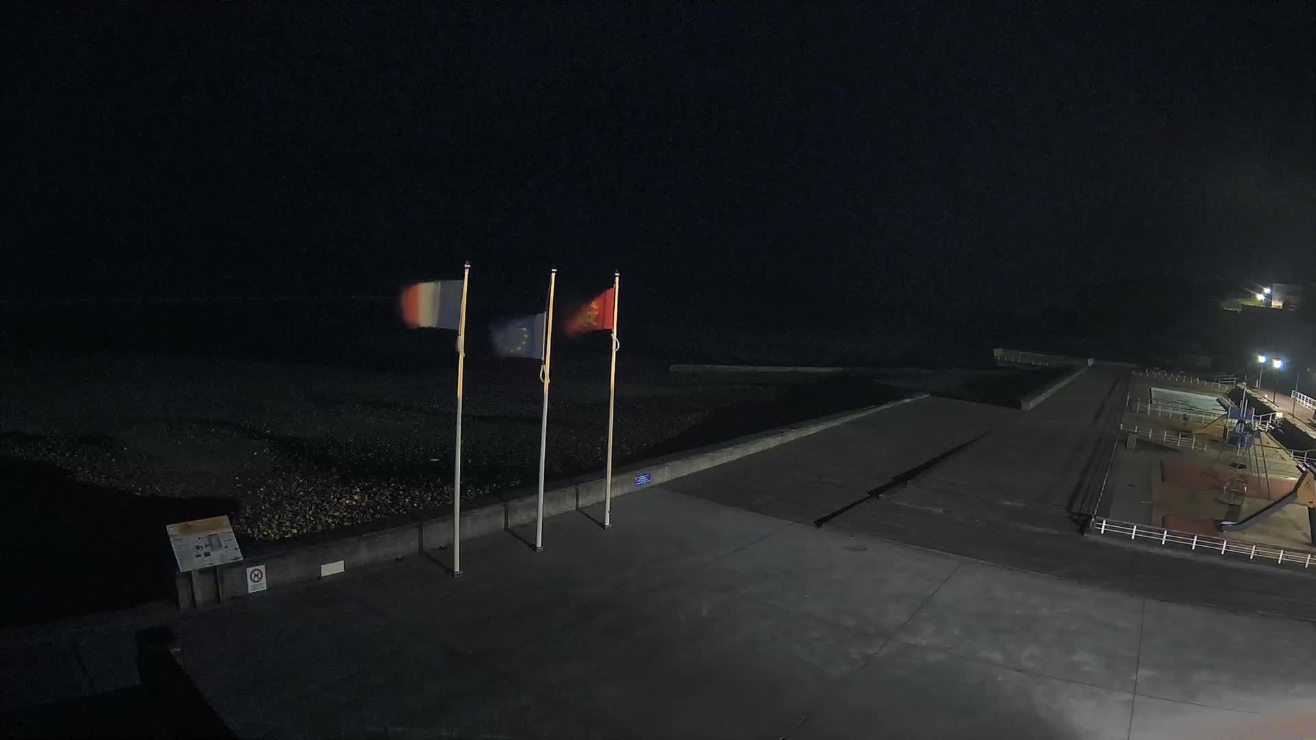 Plage de Veules-les-Roses Beach Live Cam - Dieppe, Seine-Maritime, Normandie, France