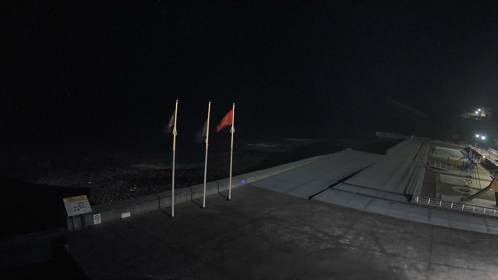 Plage de Veules-les-Roses Beach Live Cam - Dieppe, Seine-Maritime, Normandie, France