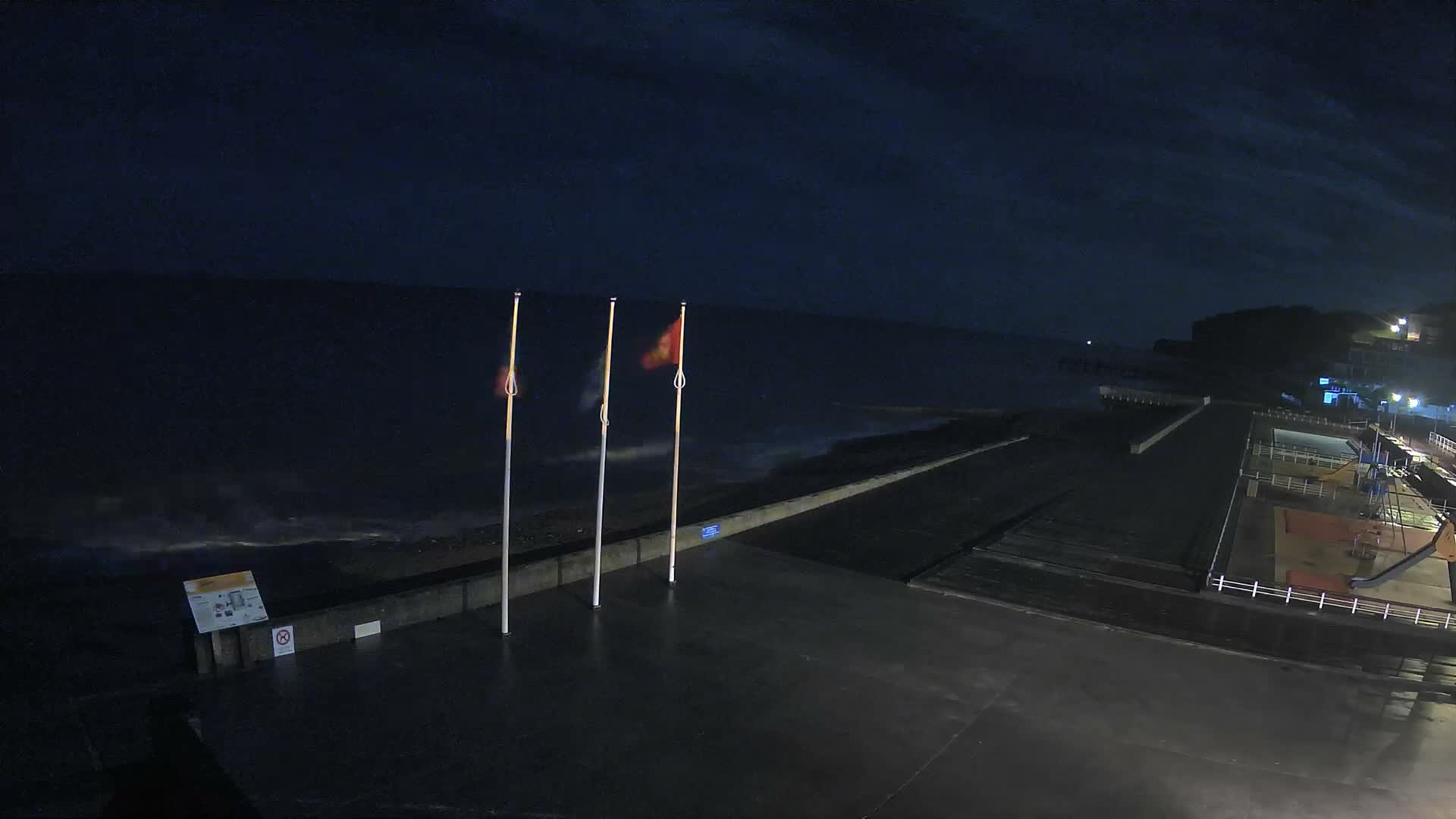 Plage de Veules-les-Roses Beach Live Cam - Dieppe, Seine-Maritime, Normandie, France