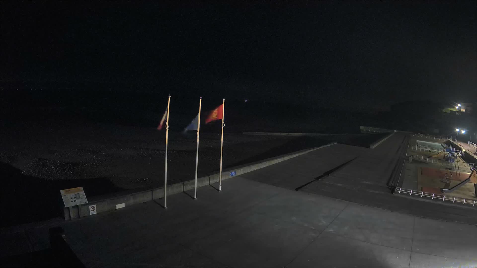 Plage de Veules-les-Roses Beach Live Cam - Dieppe, Seine-Maritime, Normandie, France