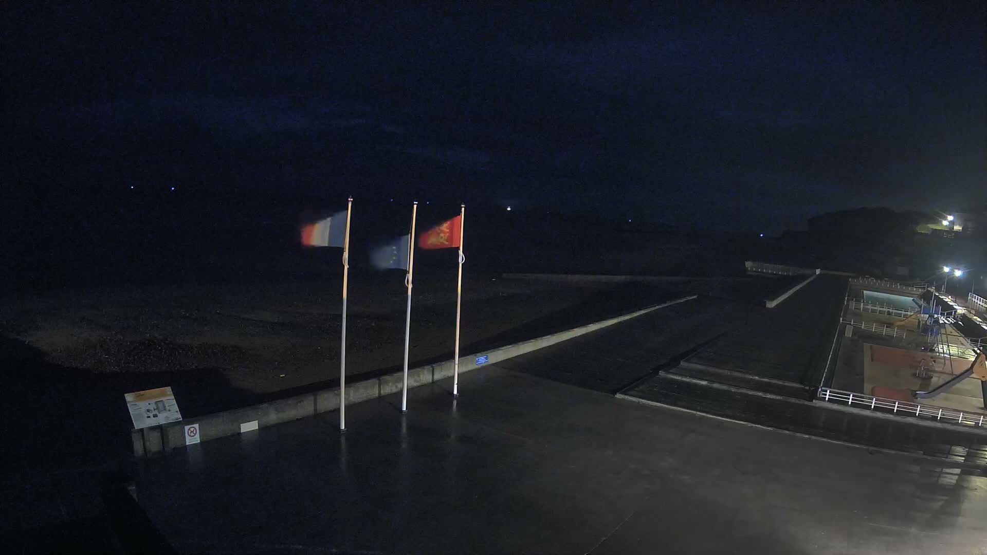 Plage de Veules-les-Roses Beach Live Cam - Dieppe, Seine-Maritime, Normandie, France