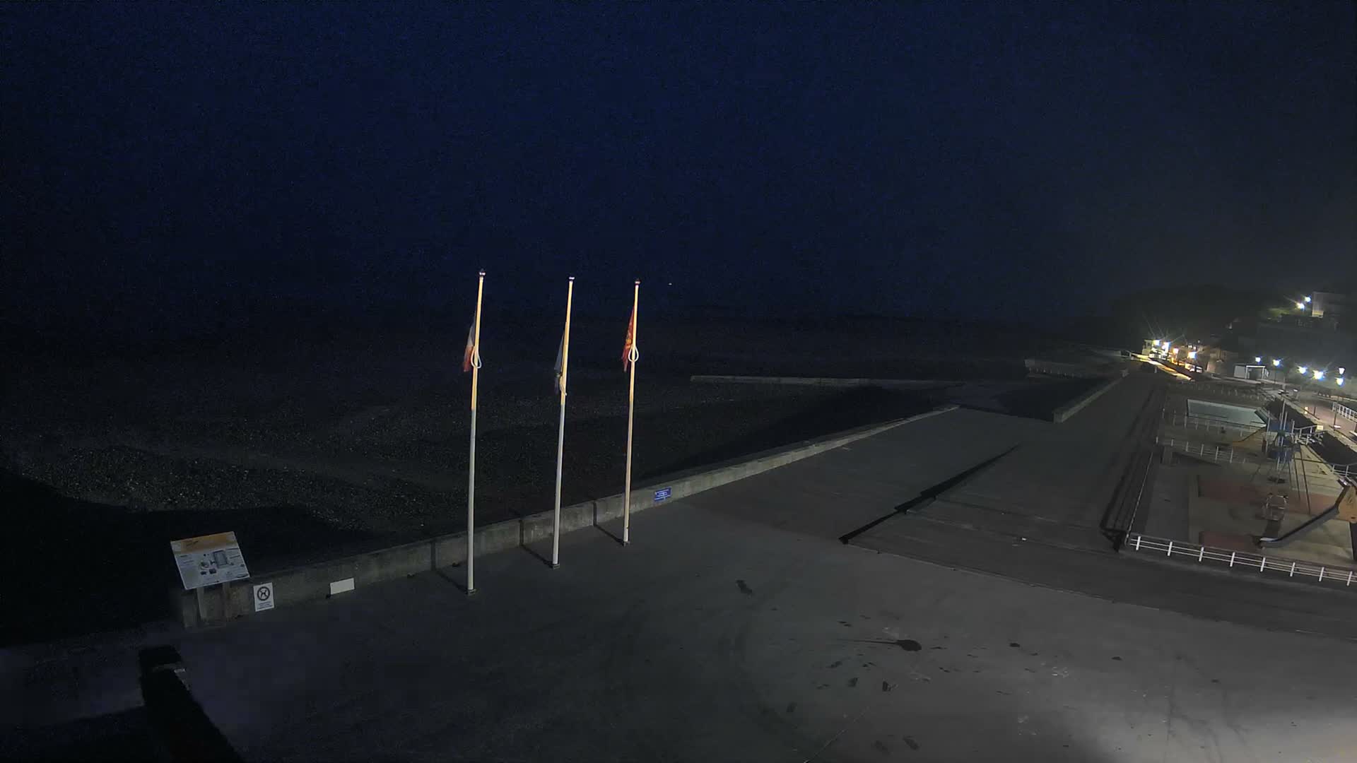 Plage de Veules-les-Roses Beach Live Cam - Dieppe, Seine-Maritime, Normandie, France