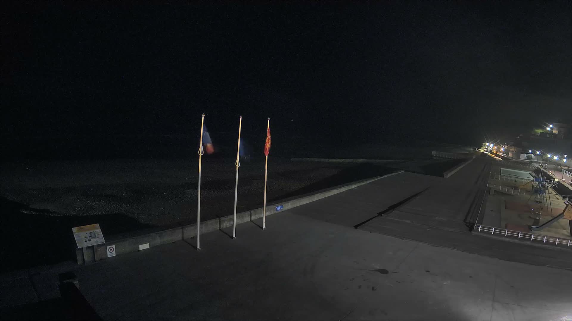 Plage de Veules-les-Roses Beach Live Cam - Dieppe, Seine-Maritime, Normandie, France