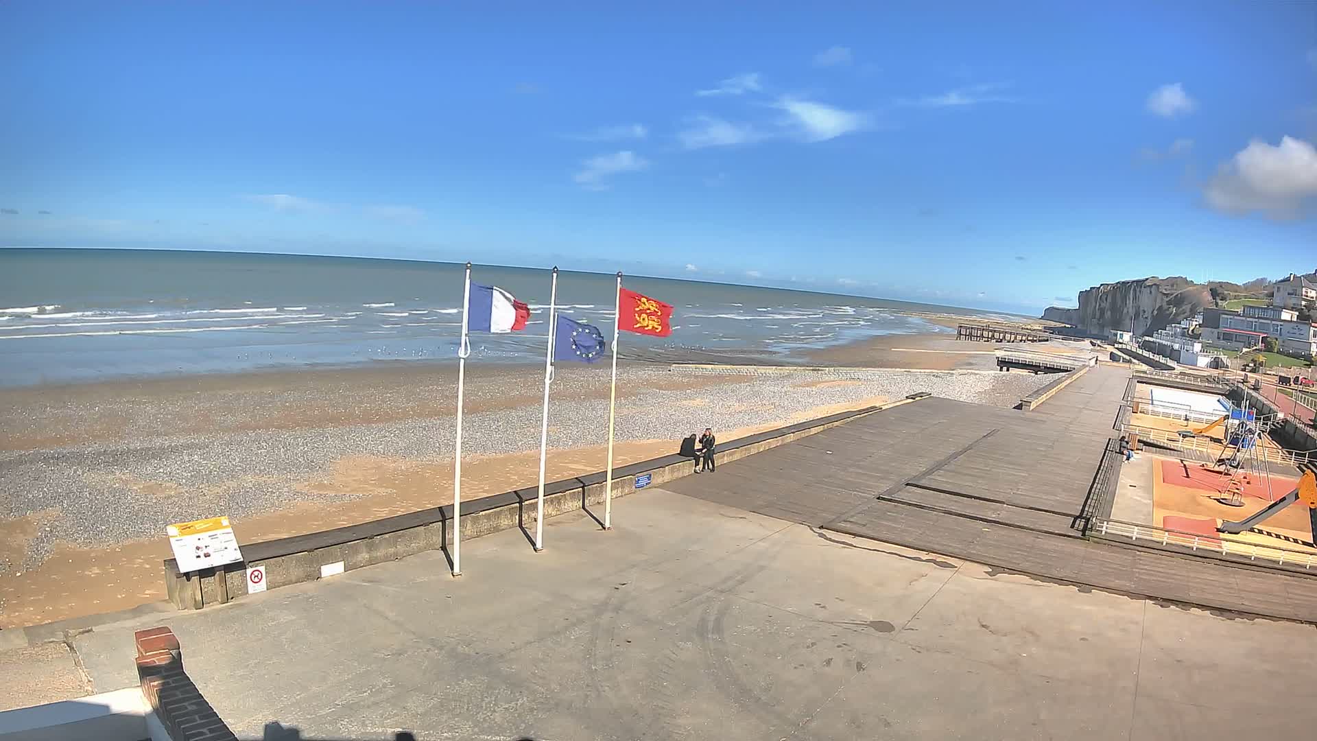 Plage de Veules-les-Roses Beach Live Cam - Dieppe, Seine-Maritime, Normandie, France